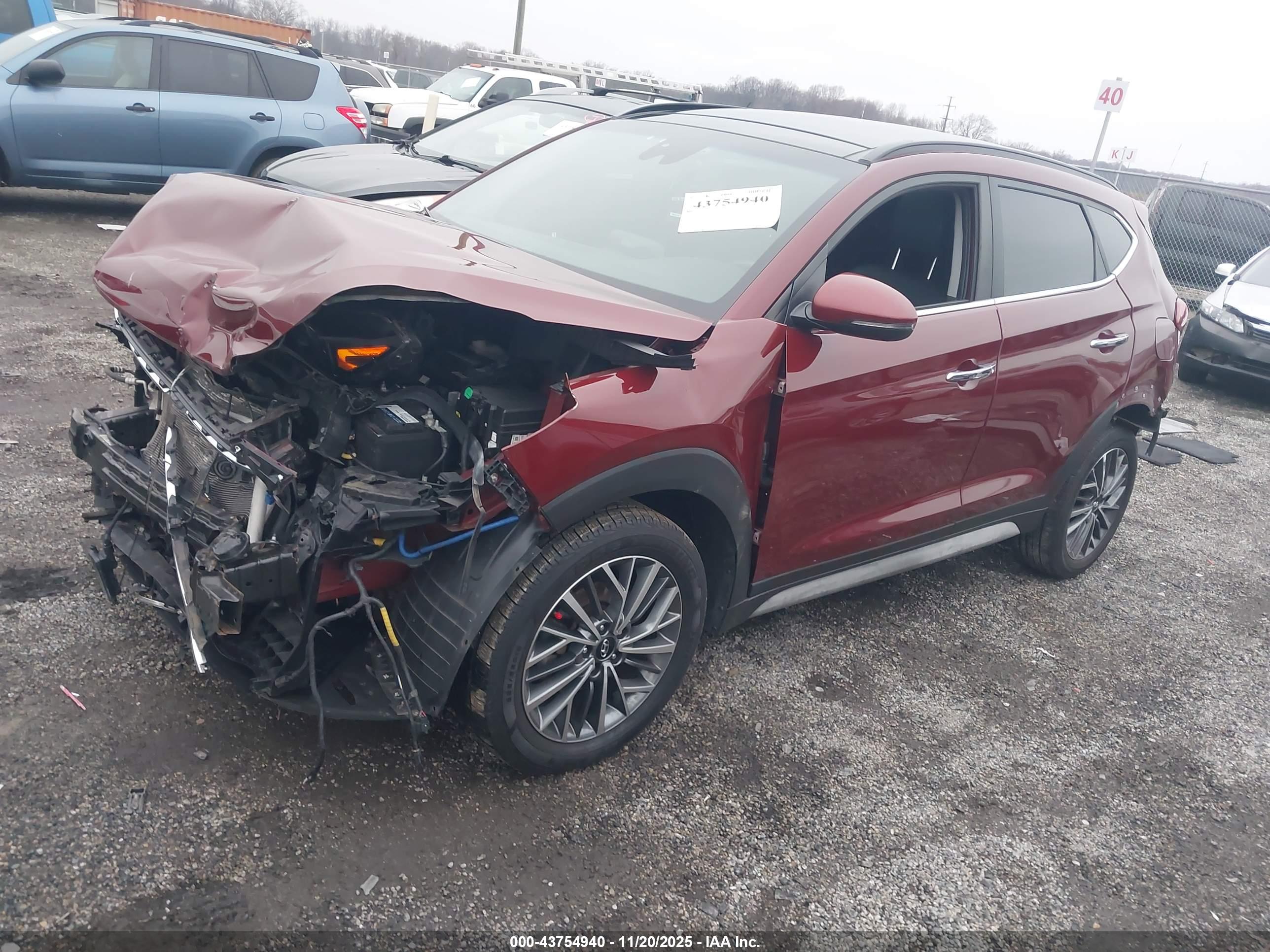 HYUNDAI TUCSON image 2