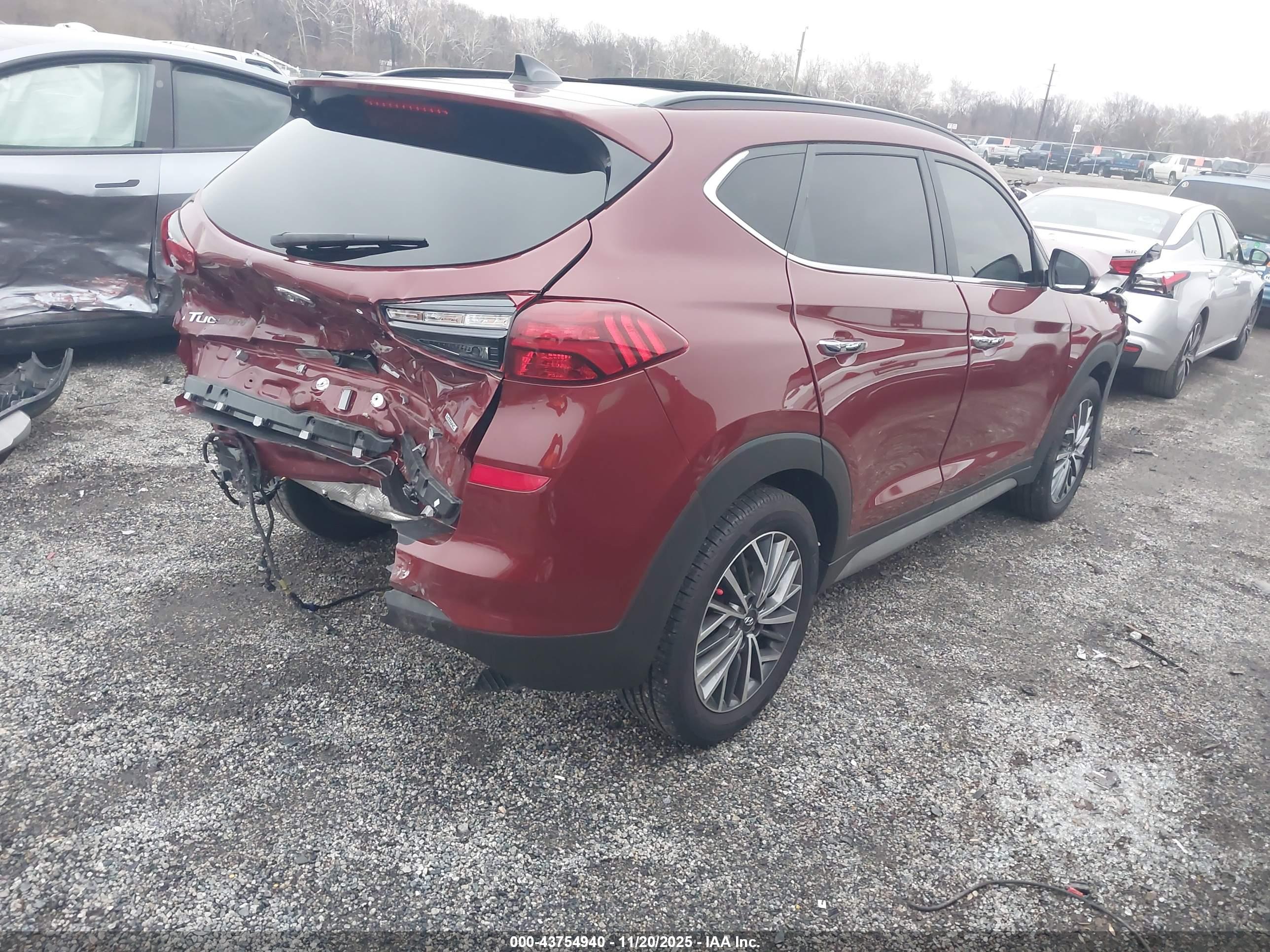 HYUNDAI TUCSON image 4