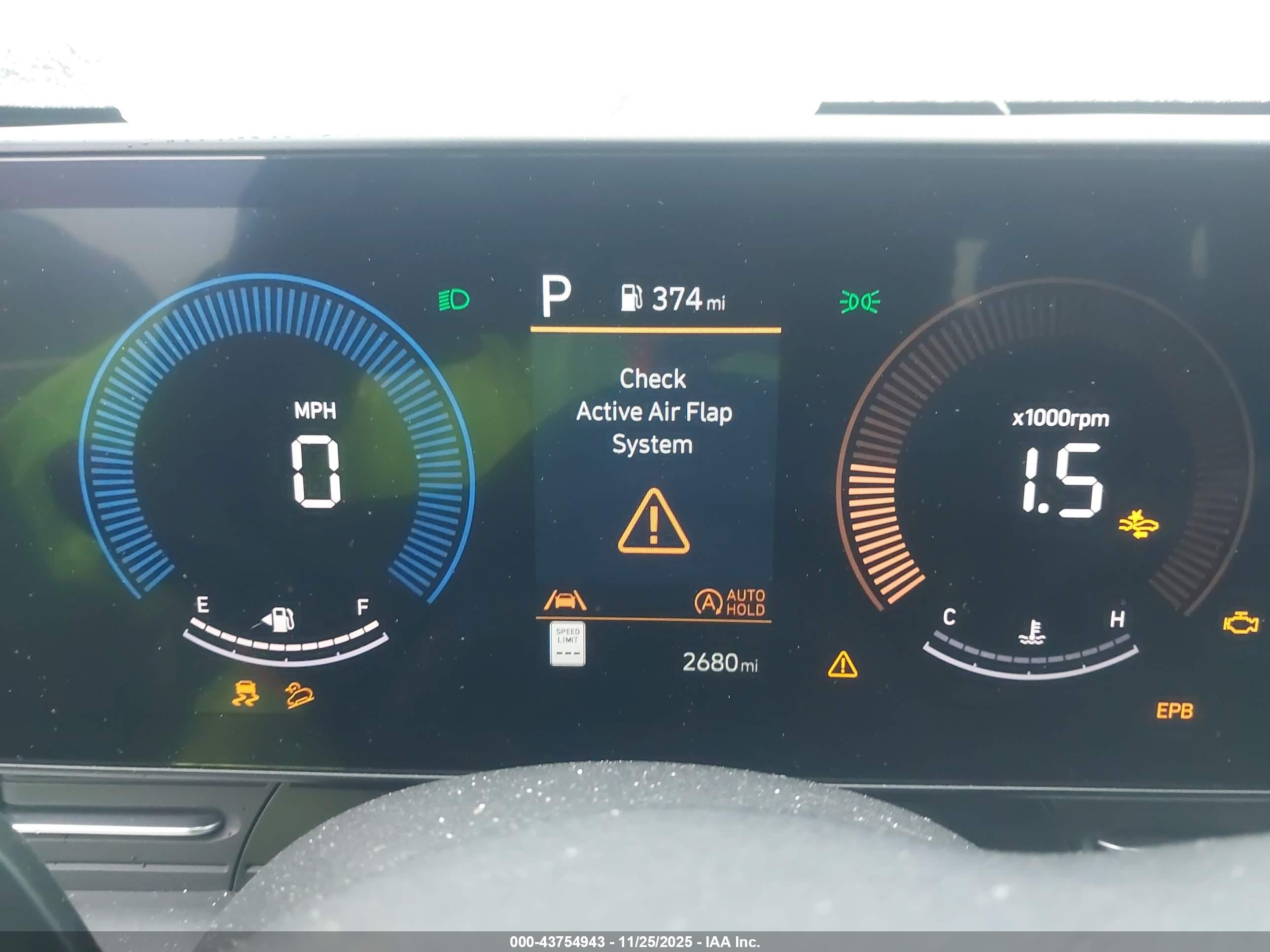 HYUNDAI KONA image 7