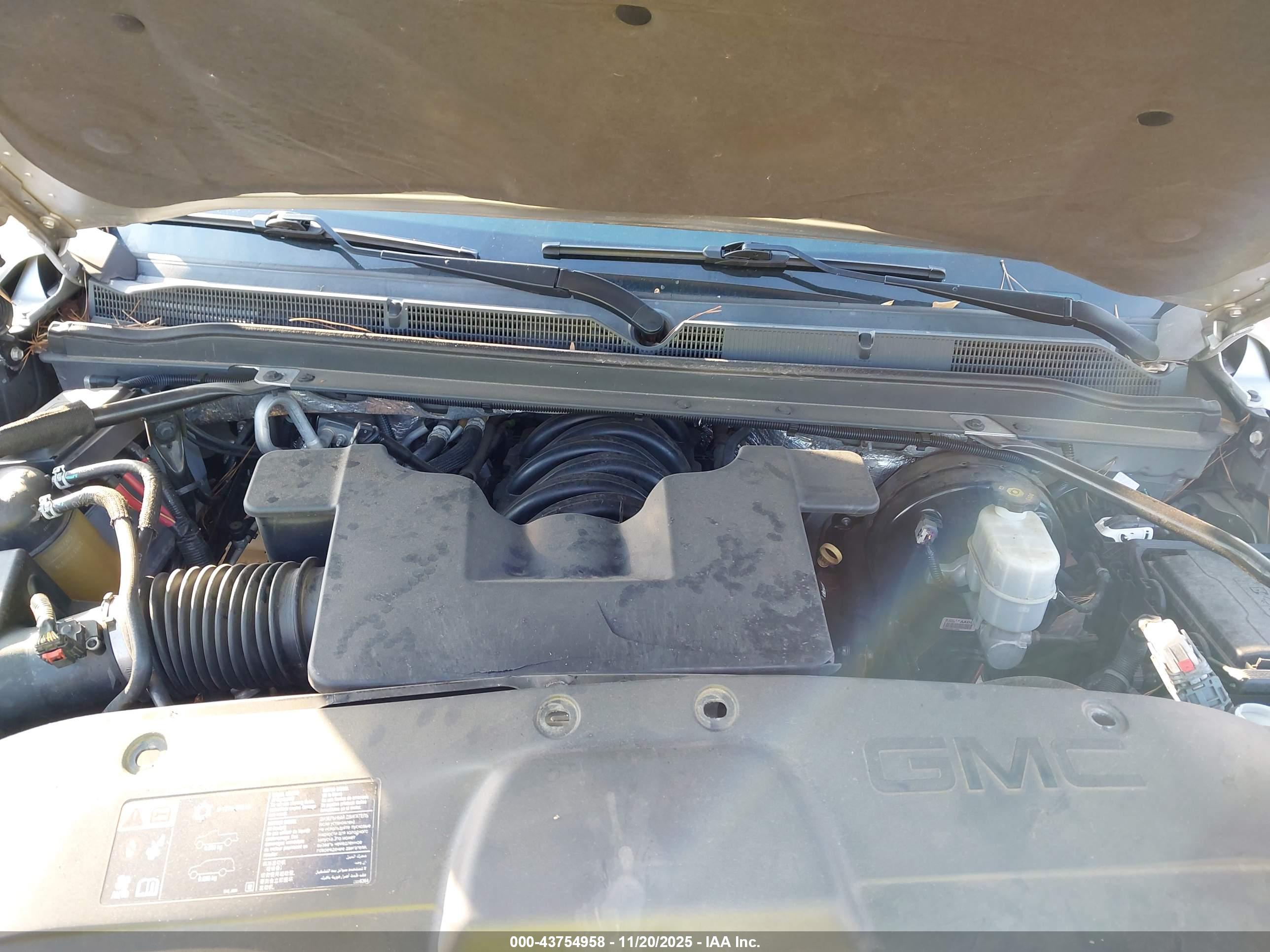 GMC YUKON image 10