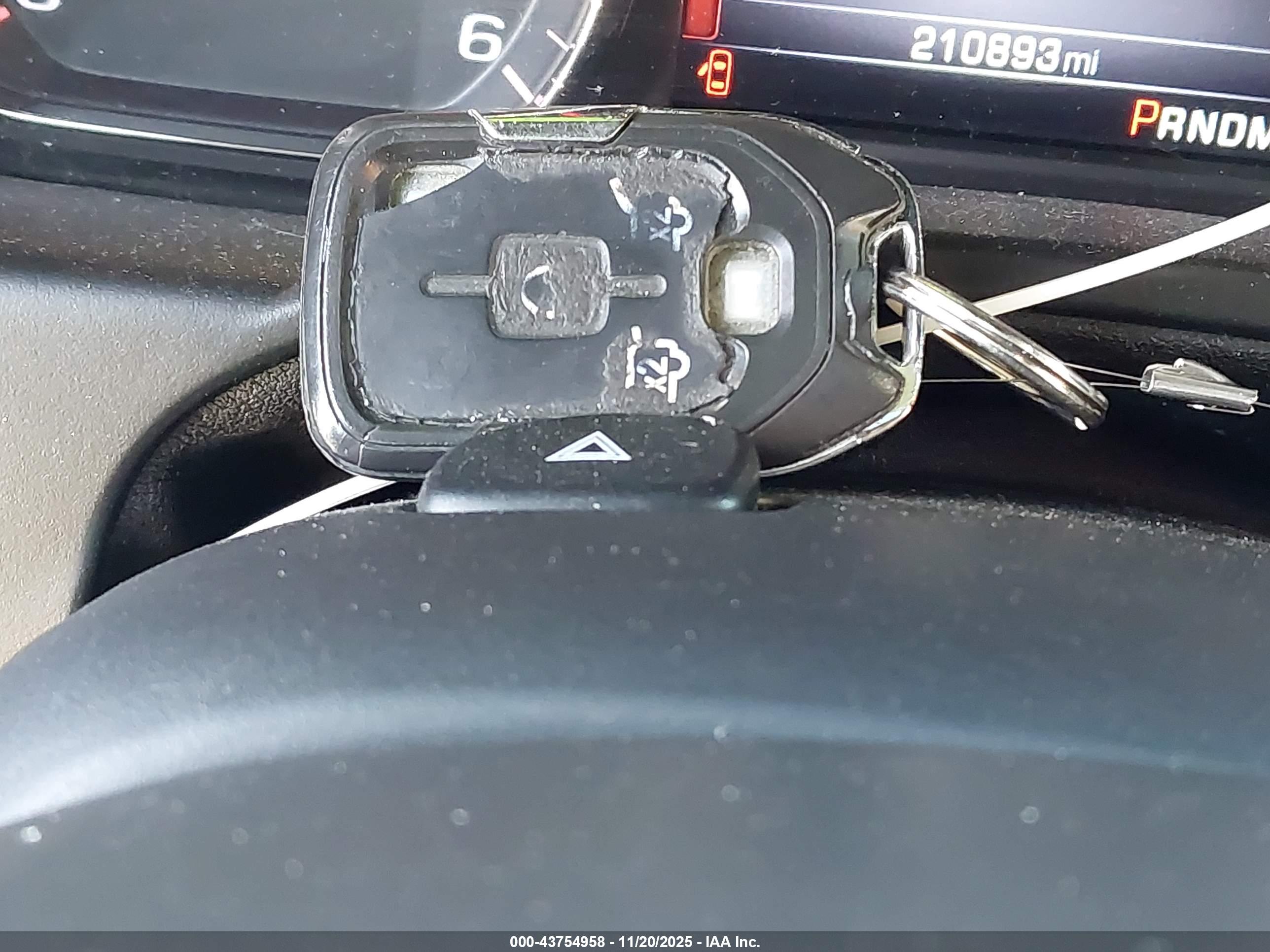 GMC YUKON image 11