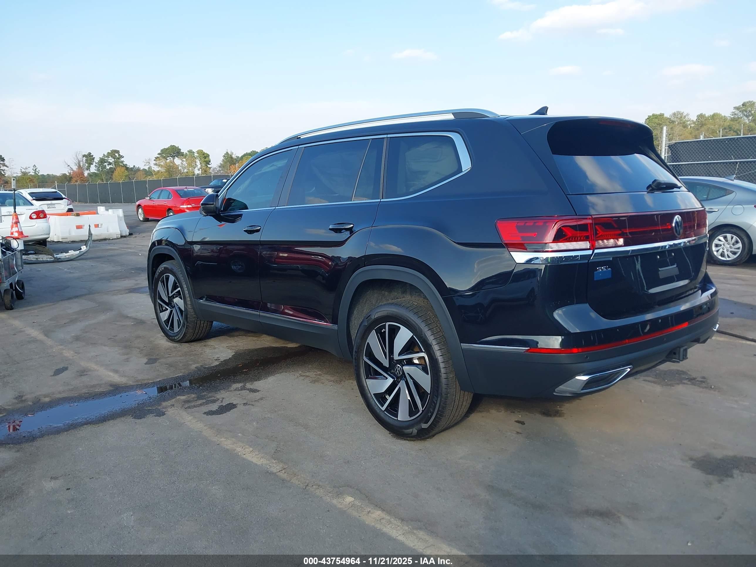 VOLKSWAGEN ATLAS image 3