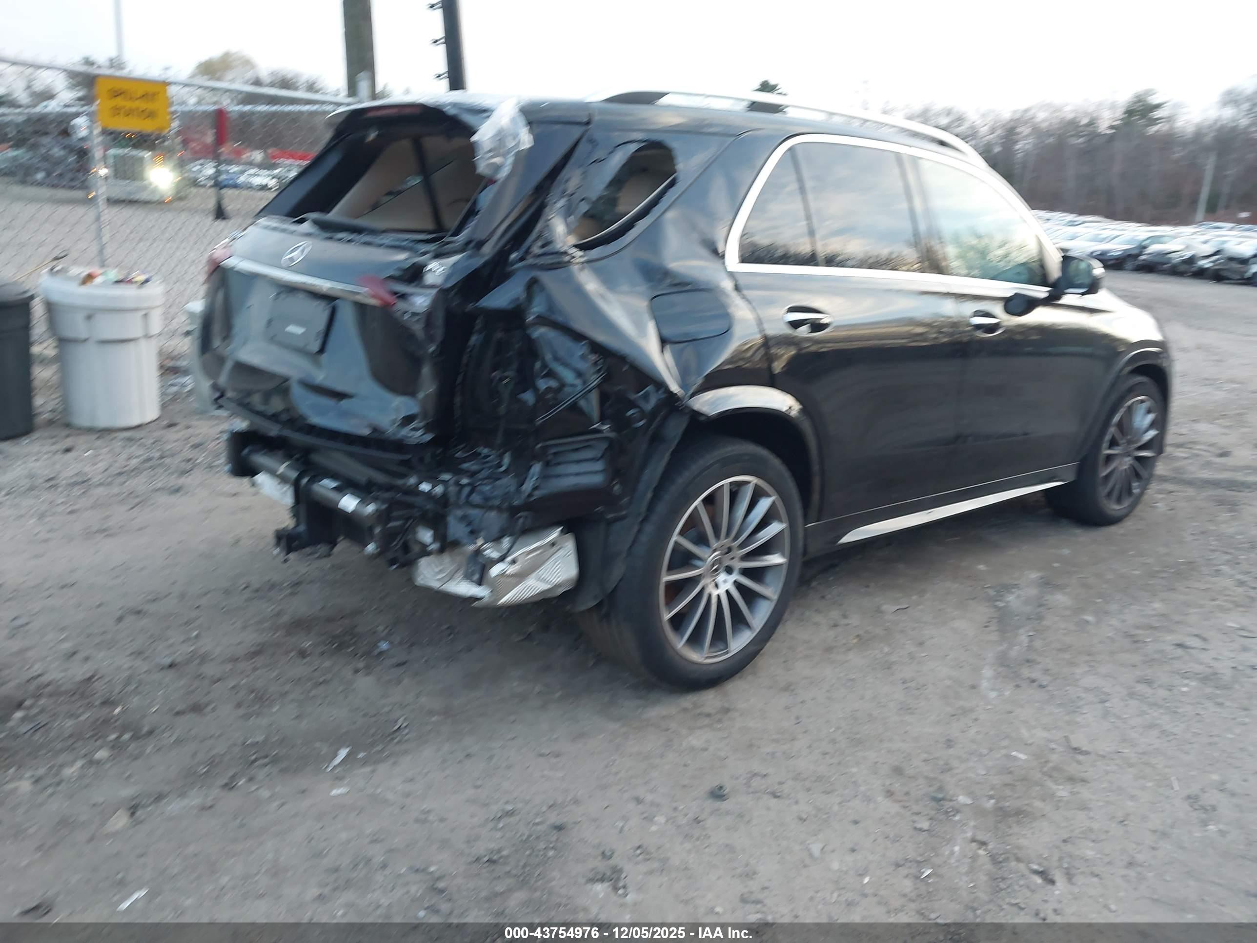 MERCEDES-BENZ GLE image 4
