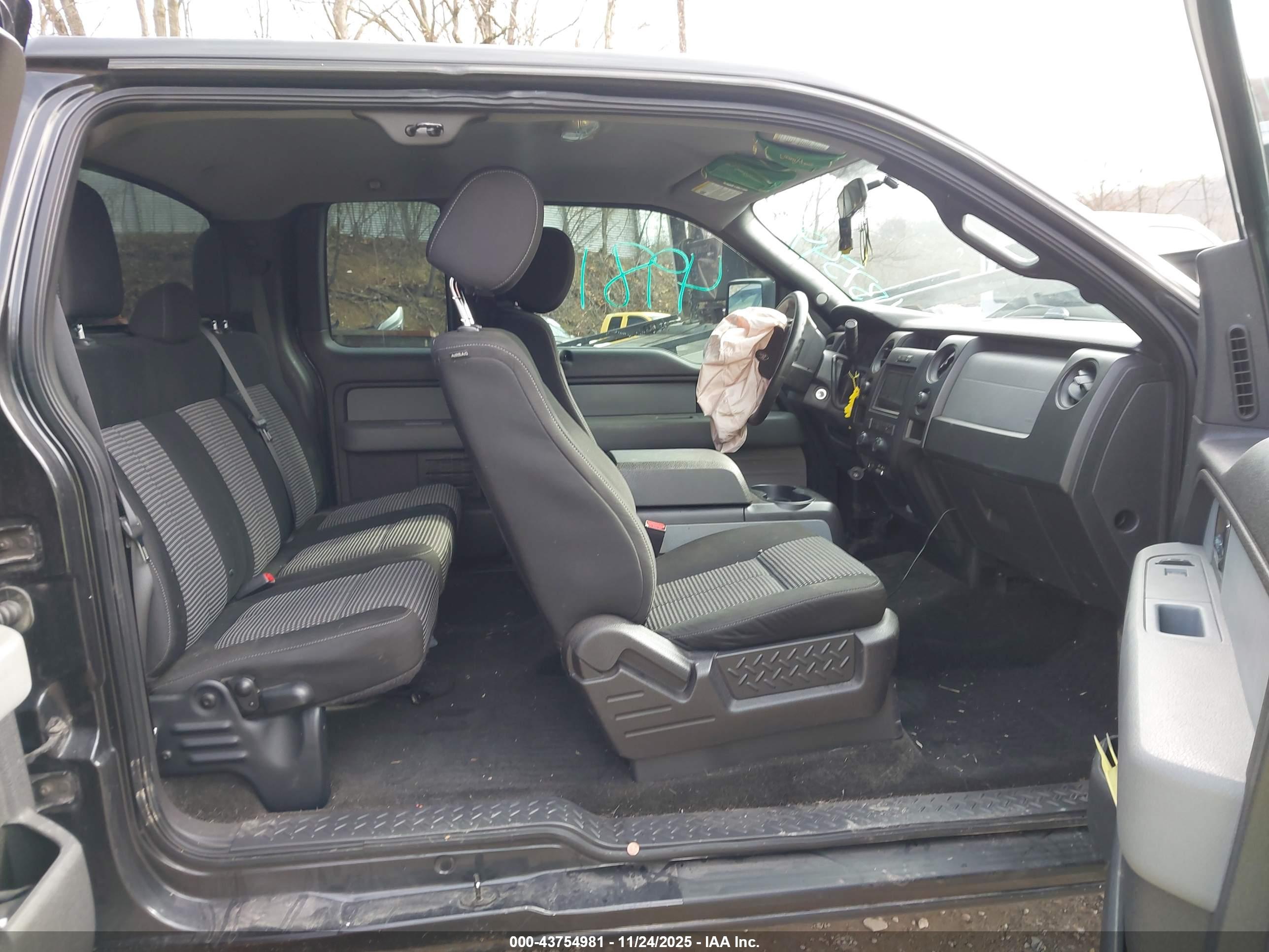FORD F-150 image 8