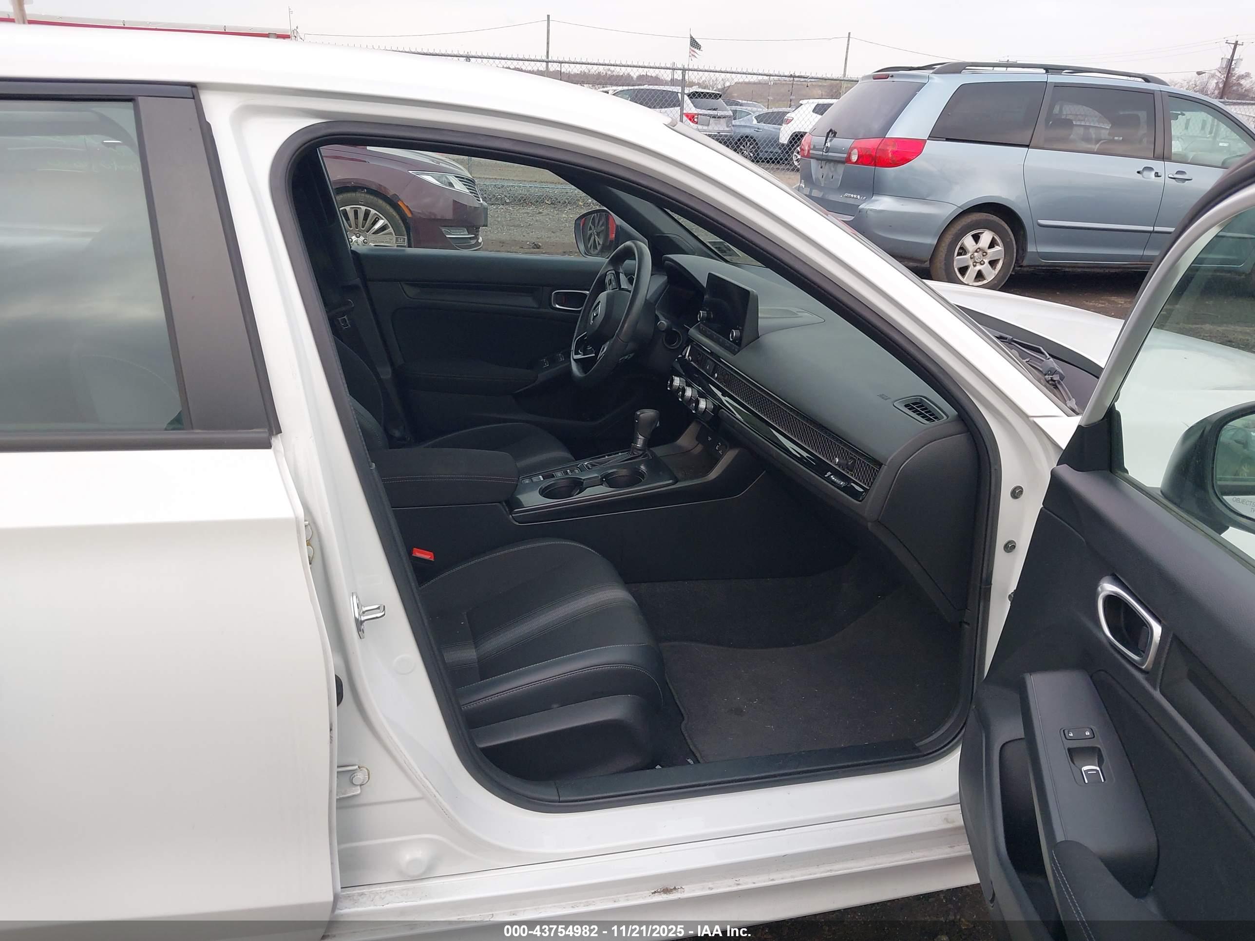 HONDA CIVIC image 5