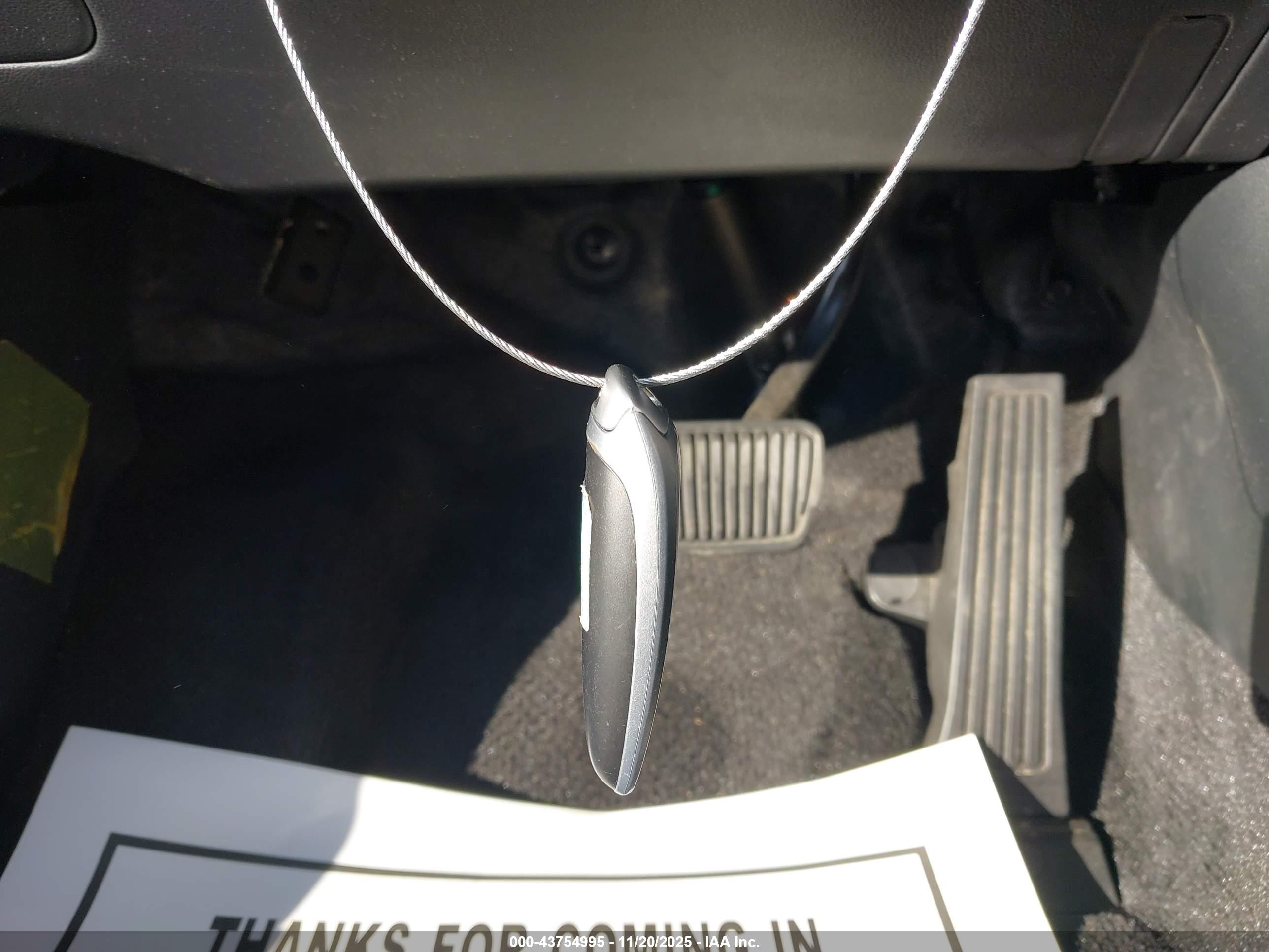 HYUNDAI TUCSON image 11