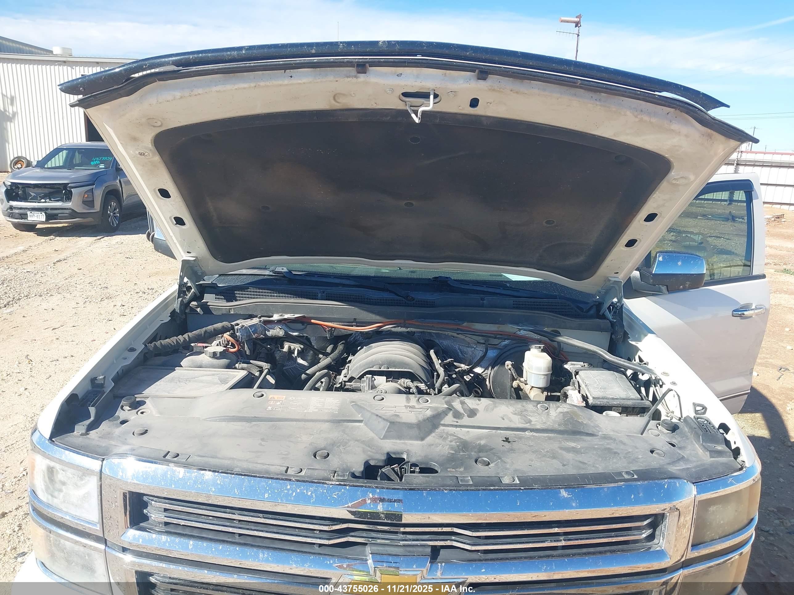 CHEVROLET SILVERADO image 10