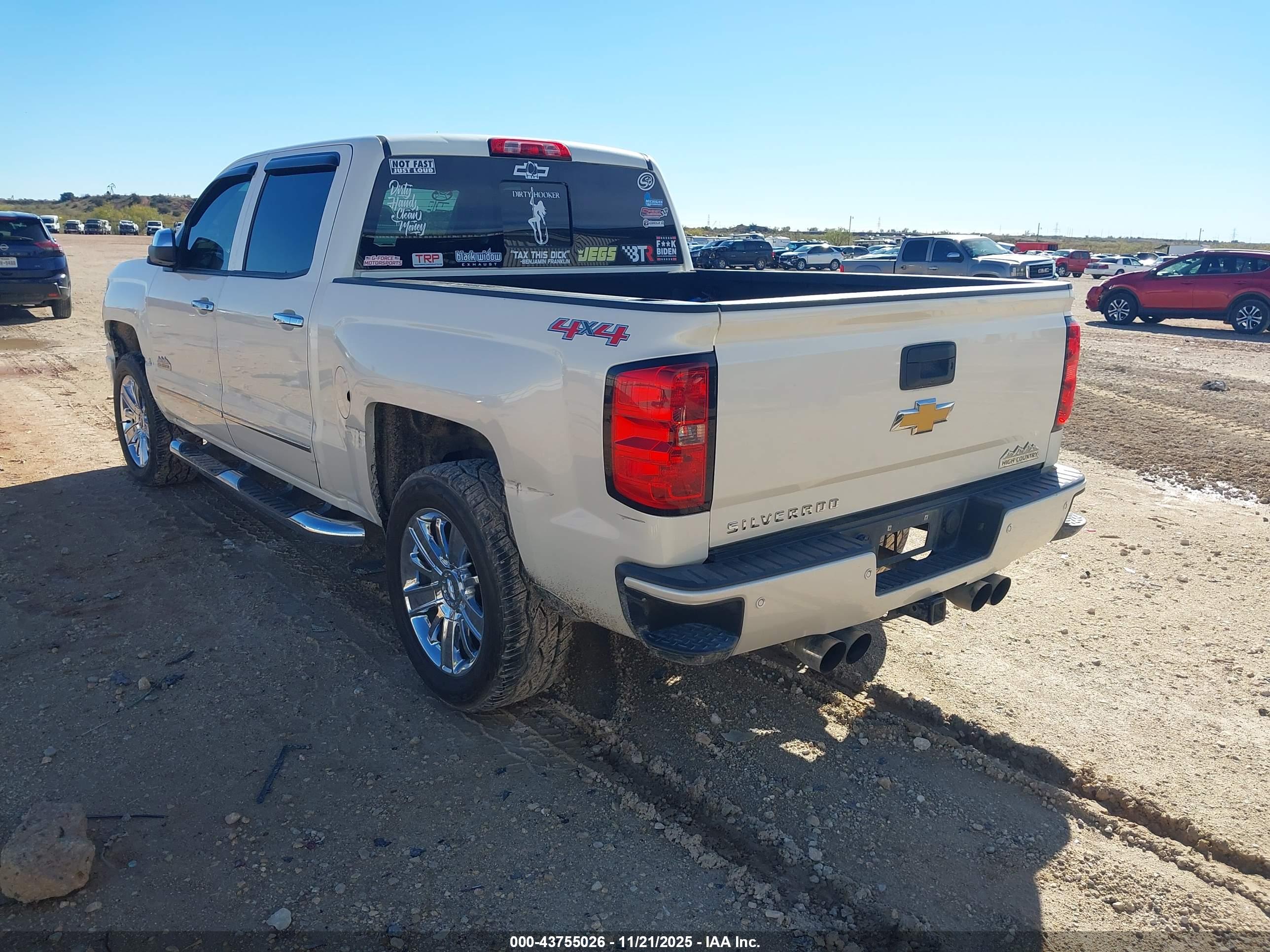 CHEVROLET SILVERADO image 3