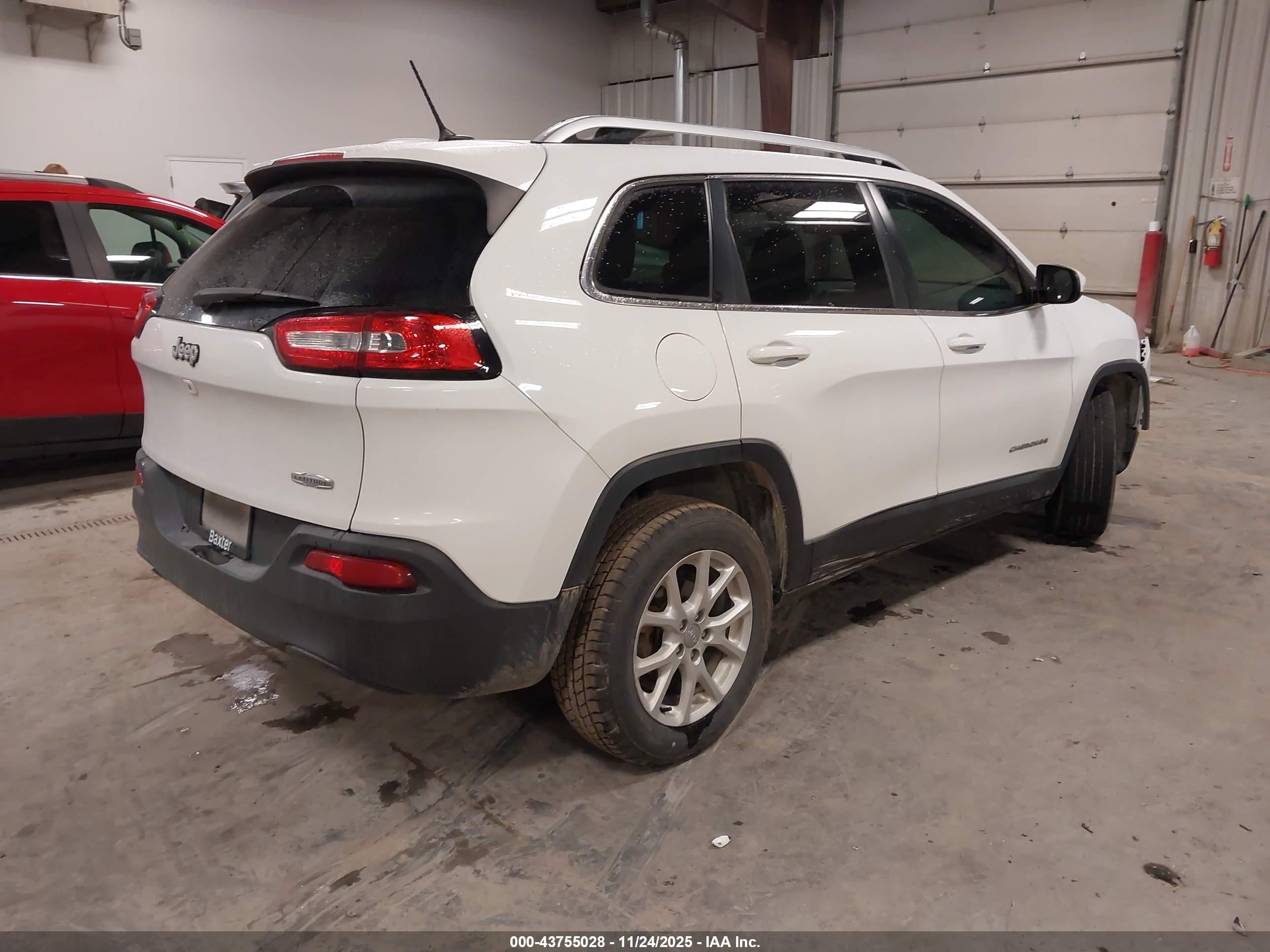JEEP CHEROKEE image 4