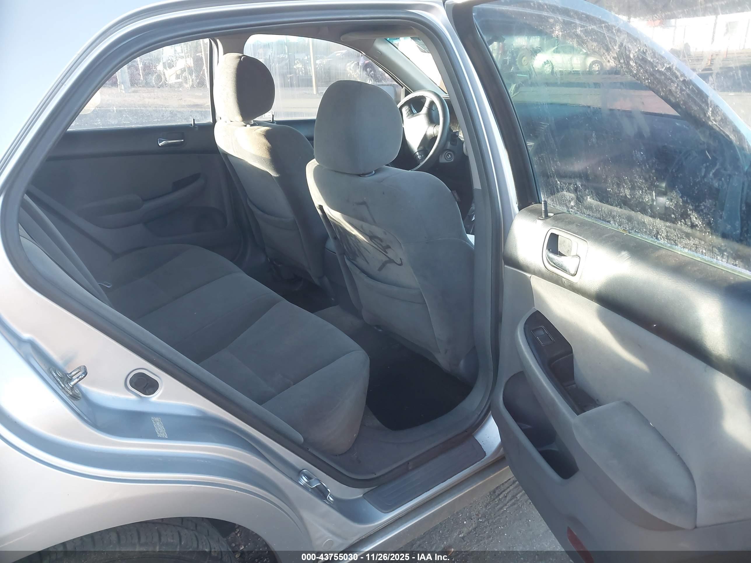 HONDA ACCORD image 8
