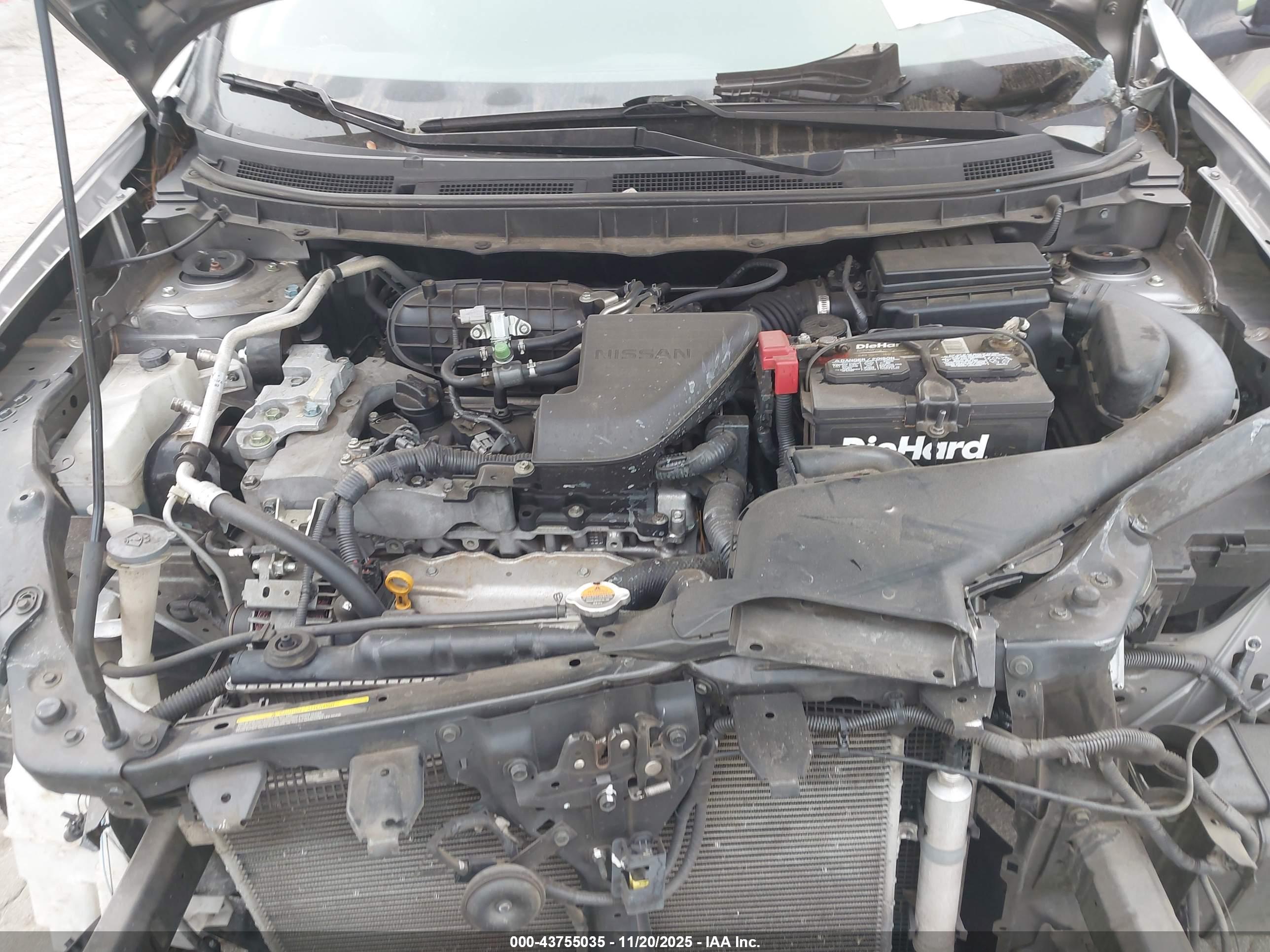 NISSAN ROGUE image 10