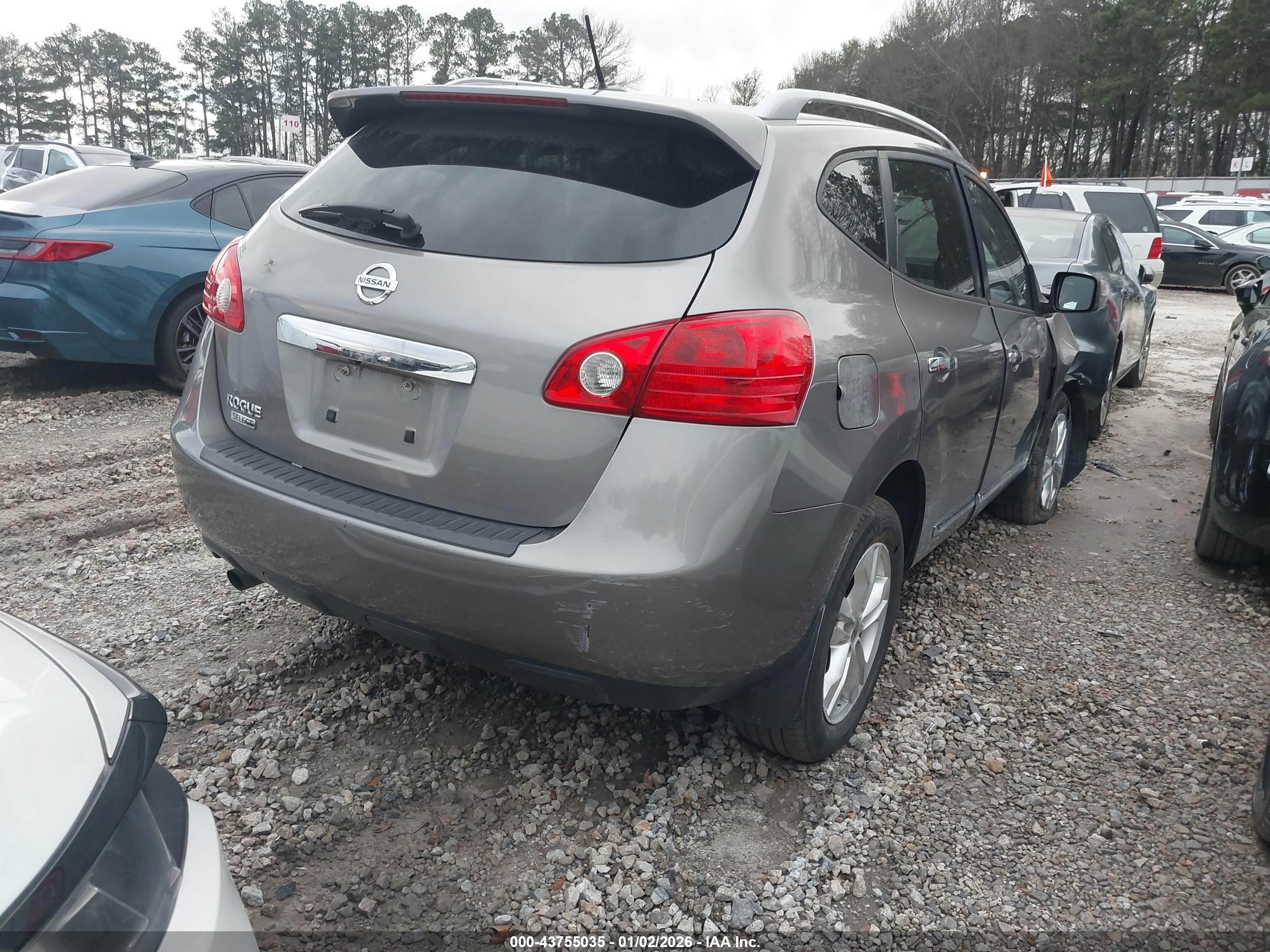 NISSAN ROGUE image 4