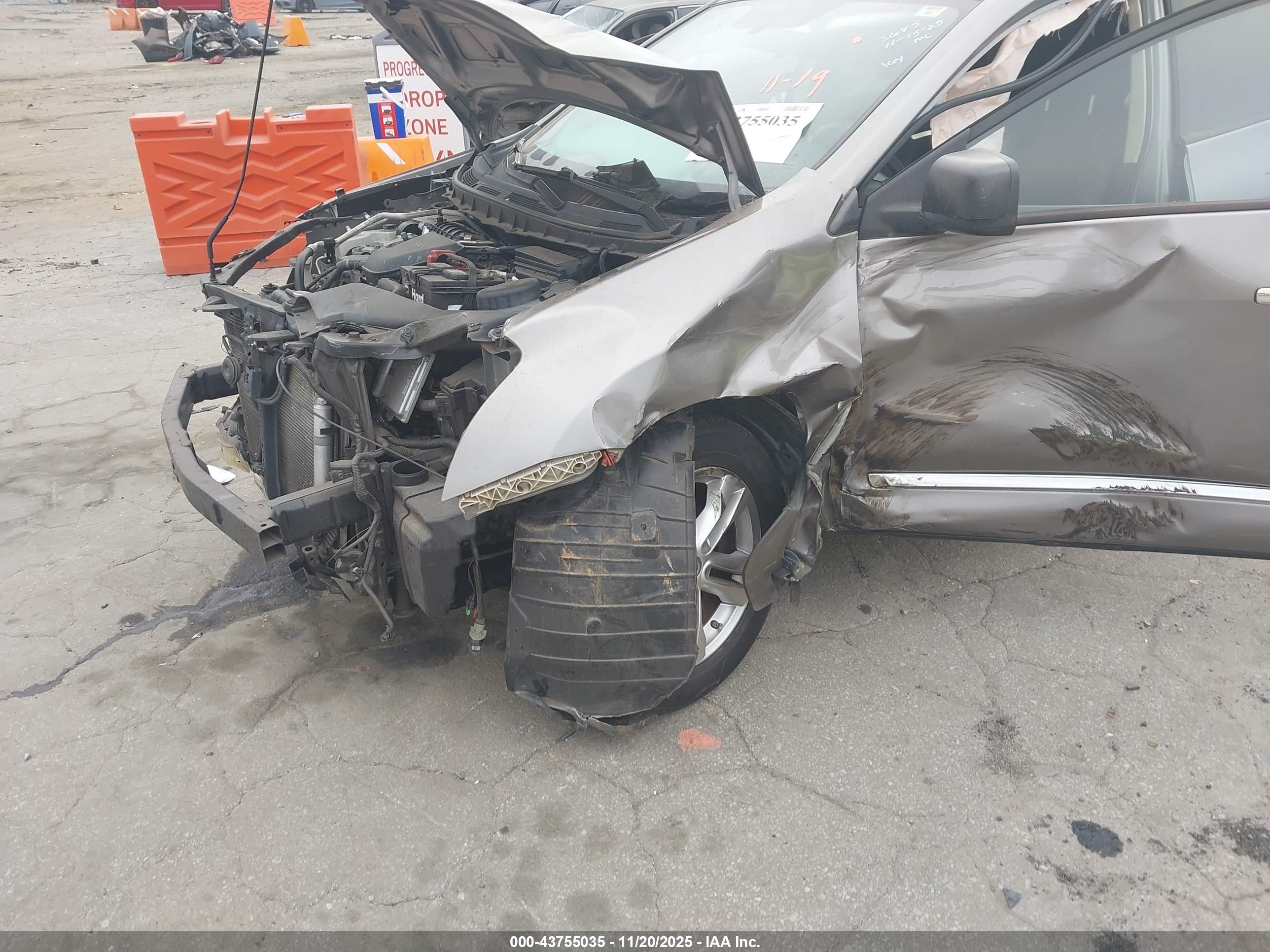 NISSAN ROGUE image 6