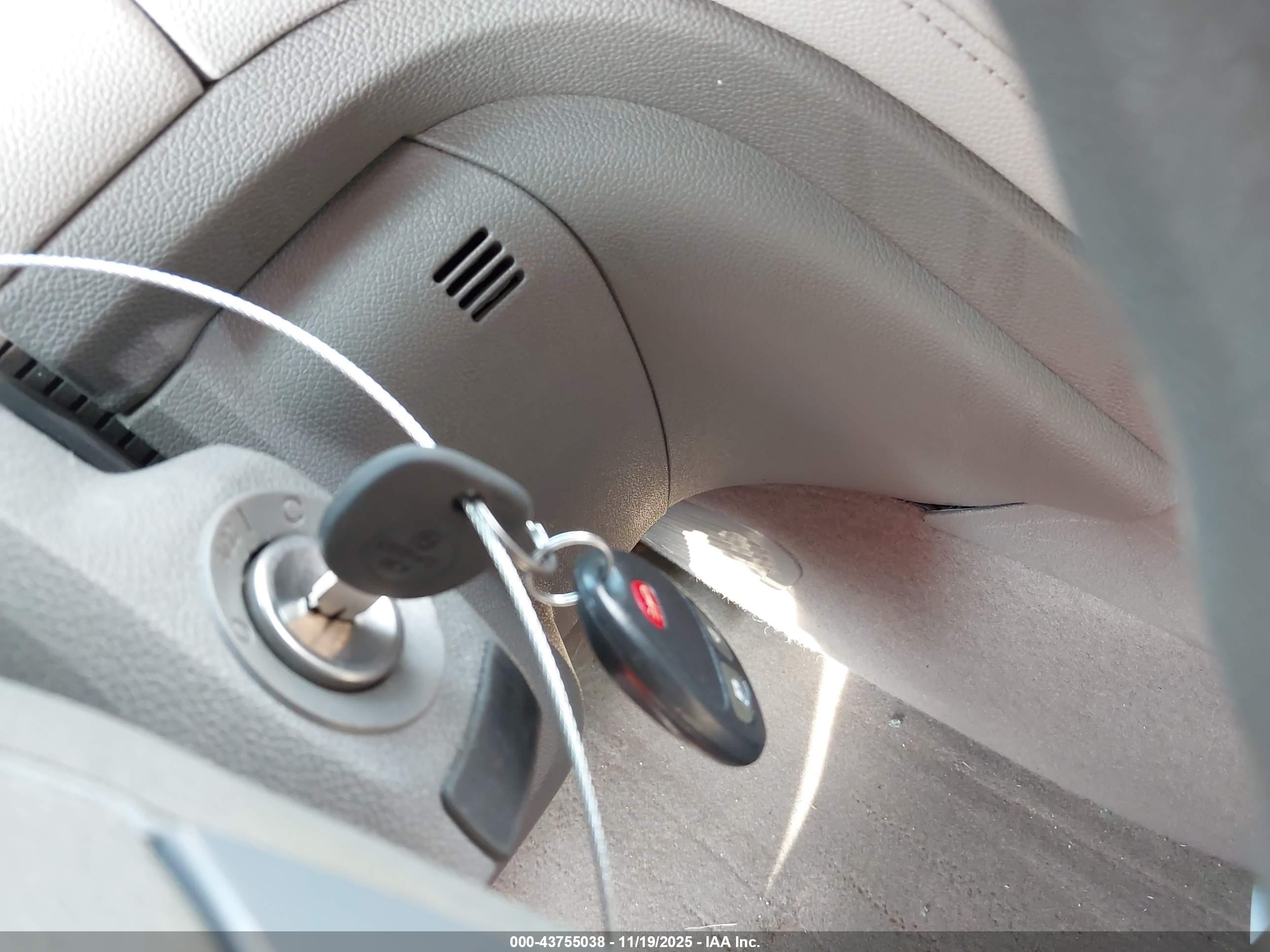 CHEVROLET TRAVERSE image 11
