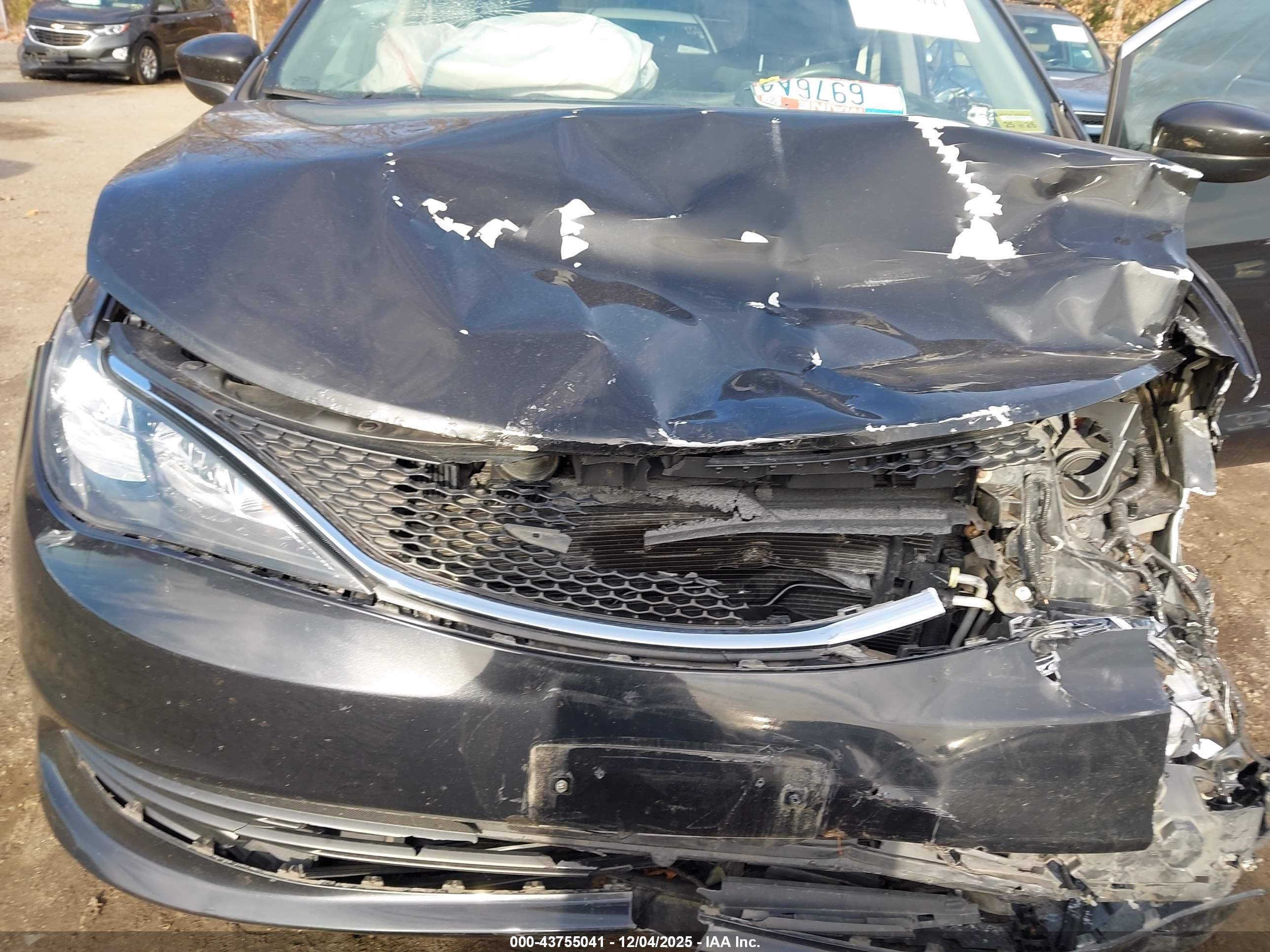 CHRYSLER PACIFICA image 10
