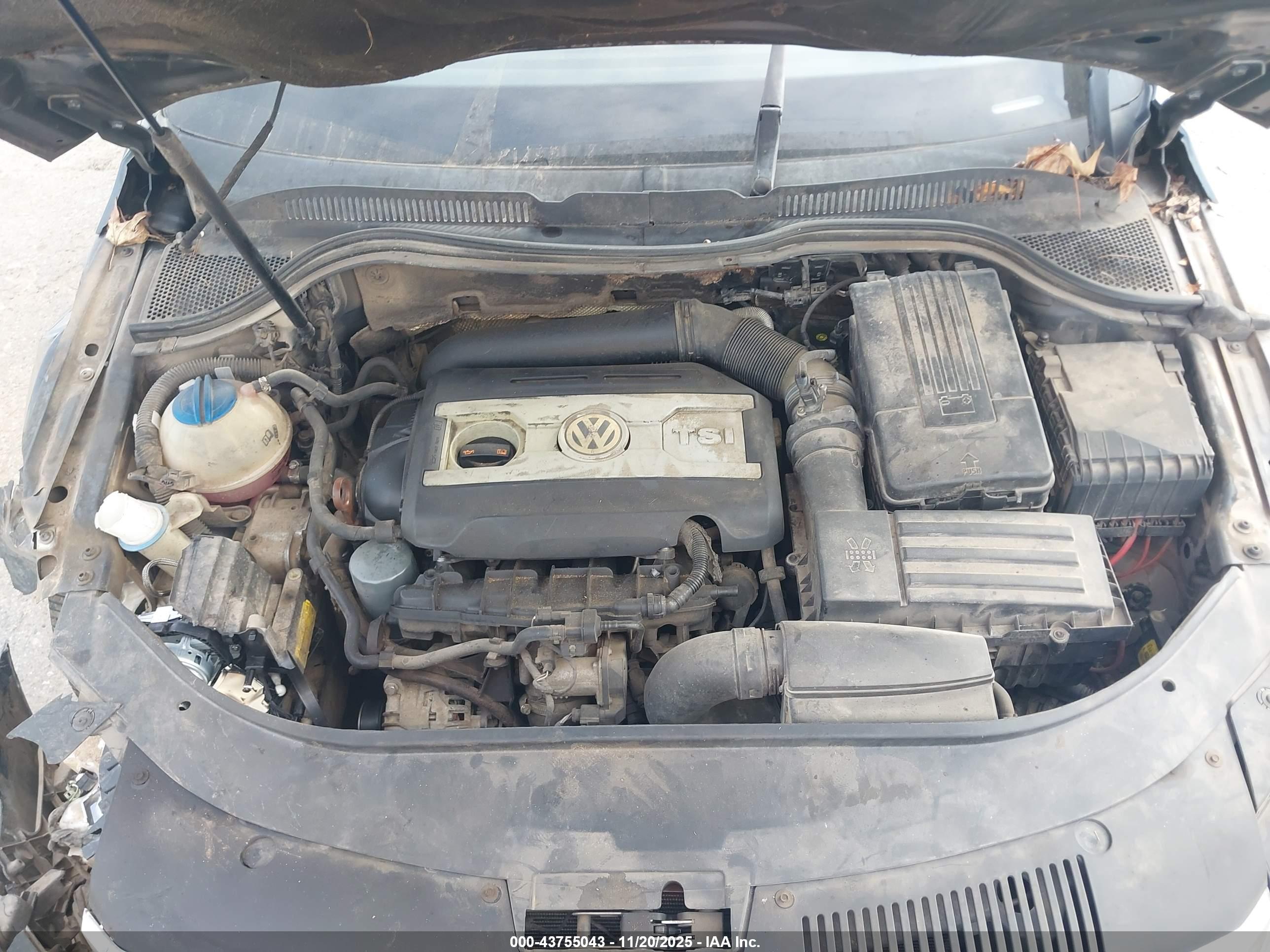 VOLKSWAGEN CC image 10