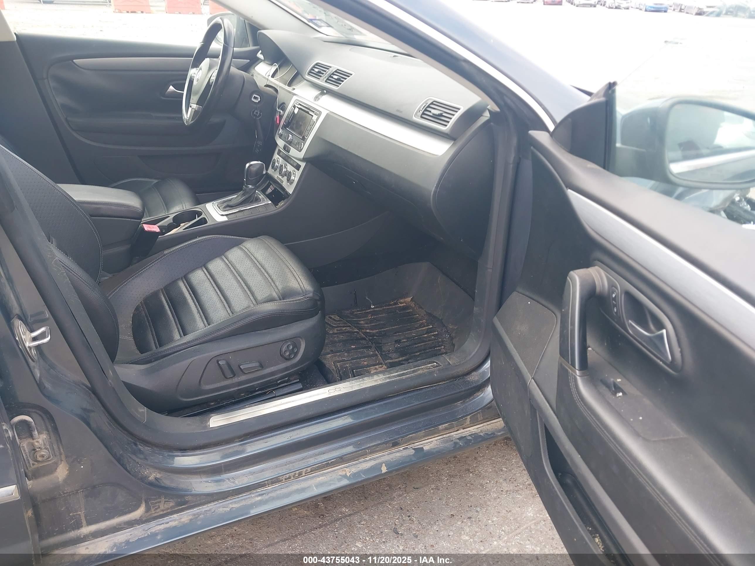 VOLKSWAGEN CC image 5