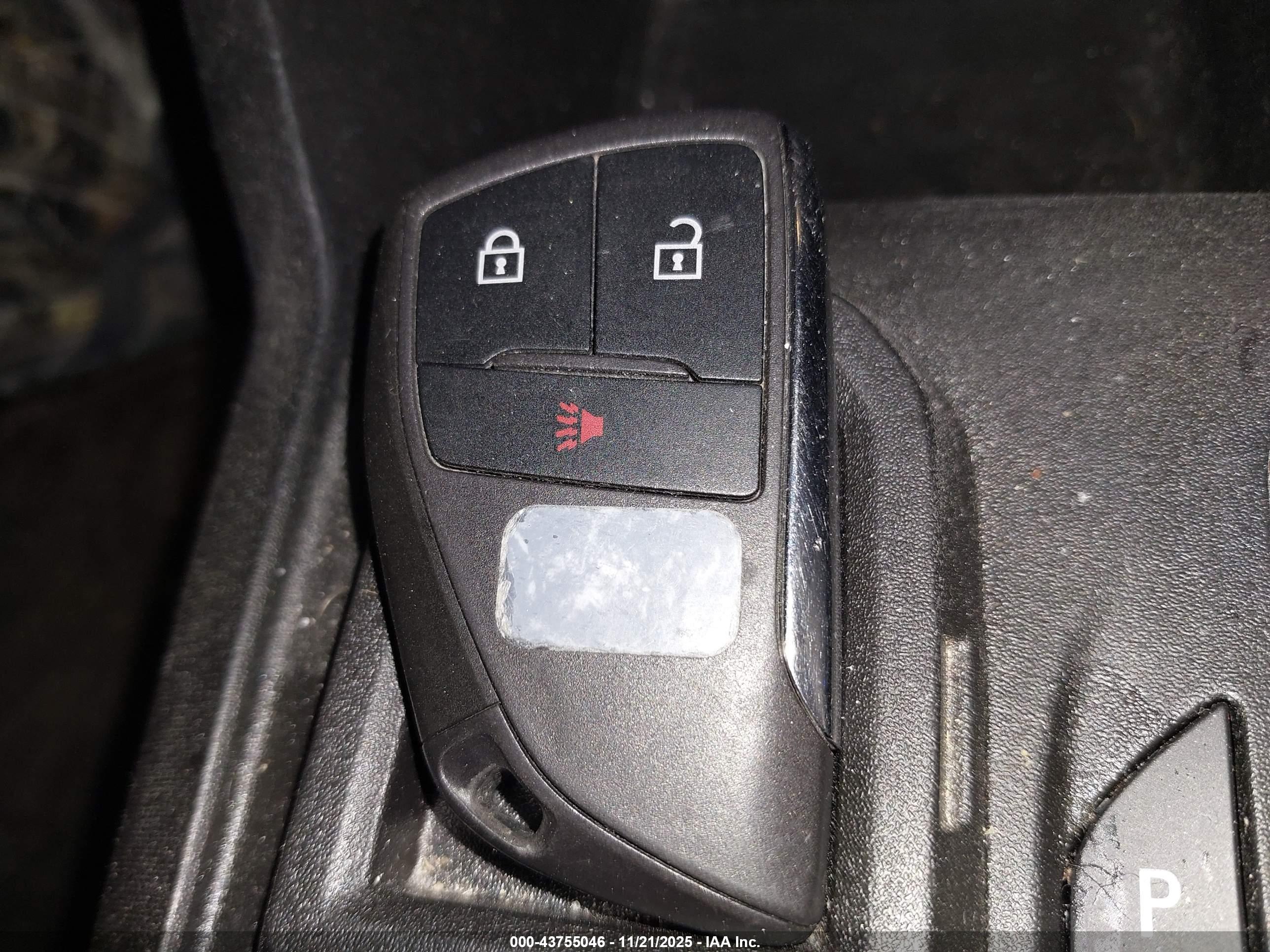 CHEVROLET COLORADO image 11