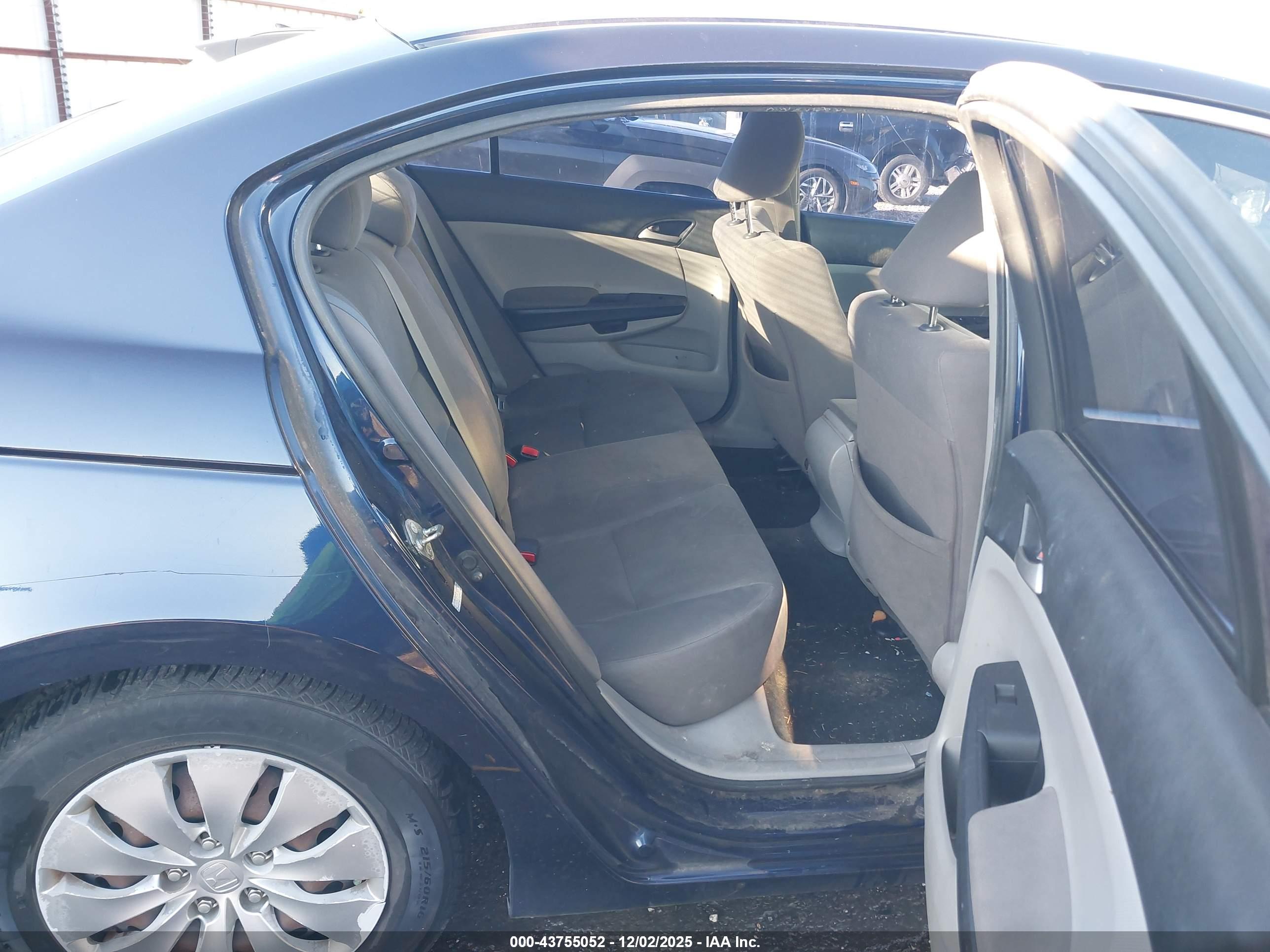 HONDA ACCORD image 8