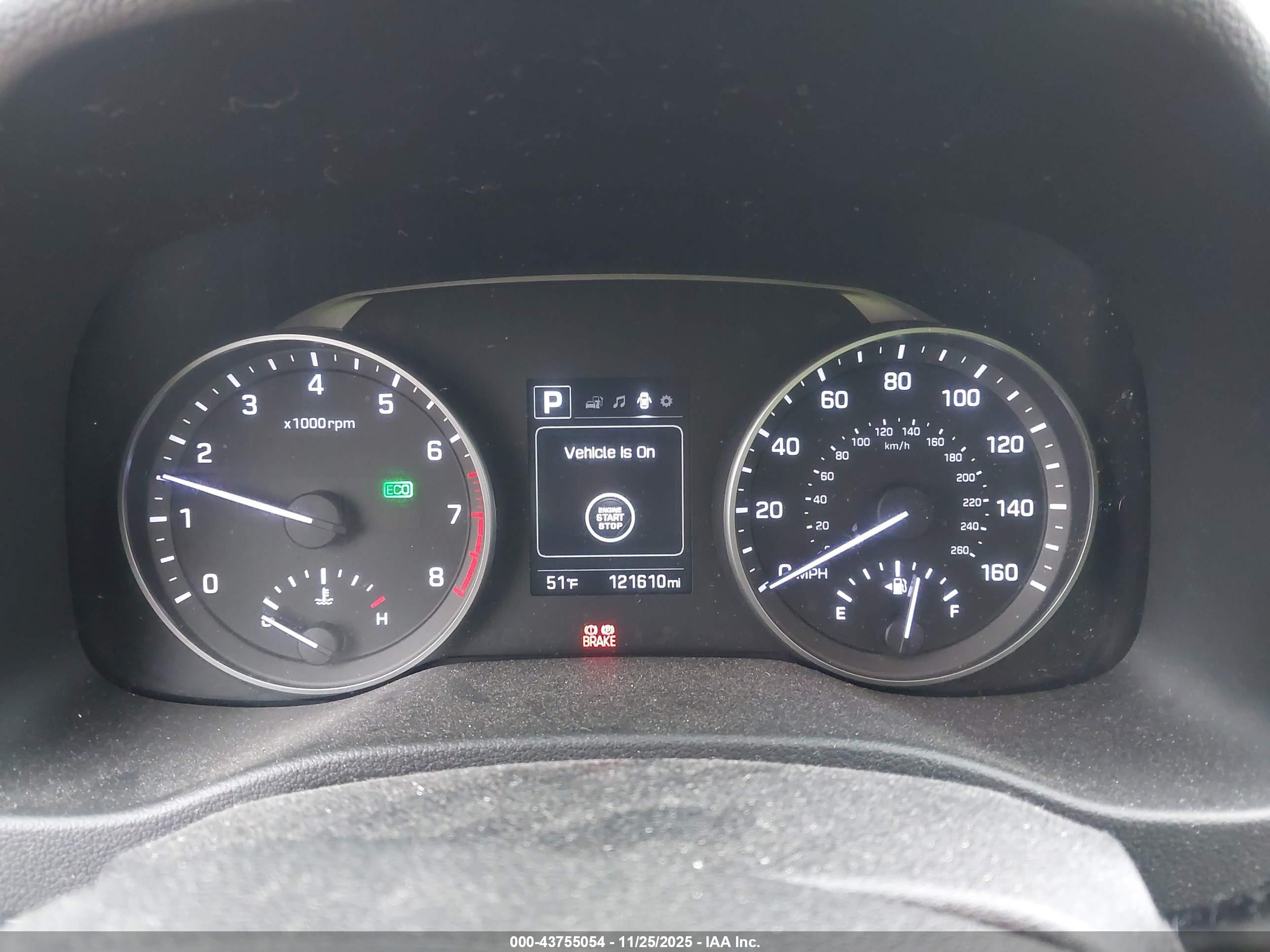 HYUNDAI ELANTRA image 7