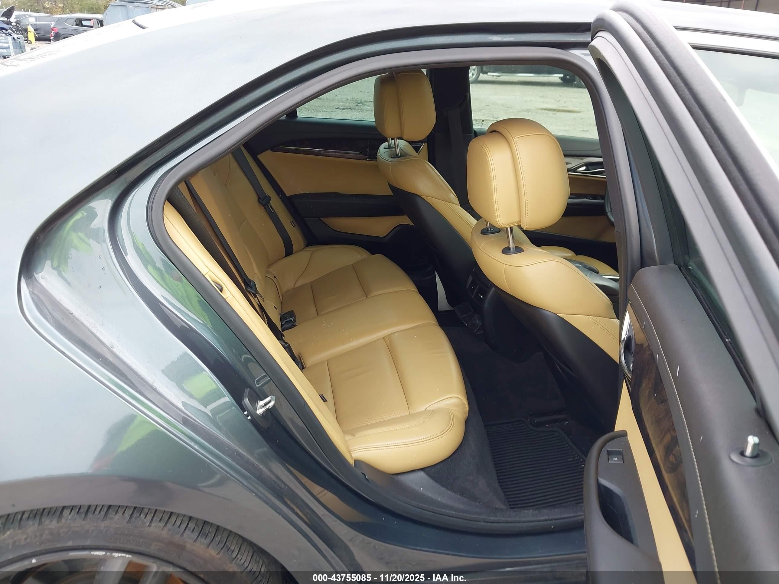 CADILLAC ATS image 8