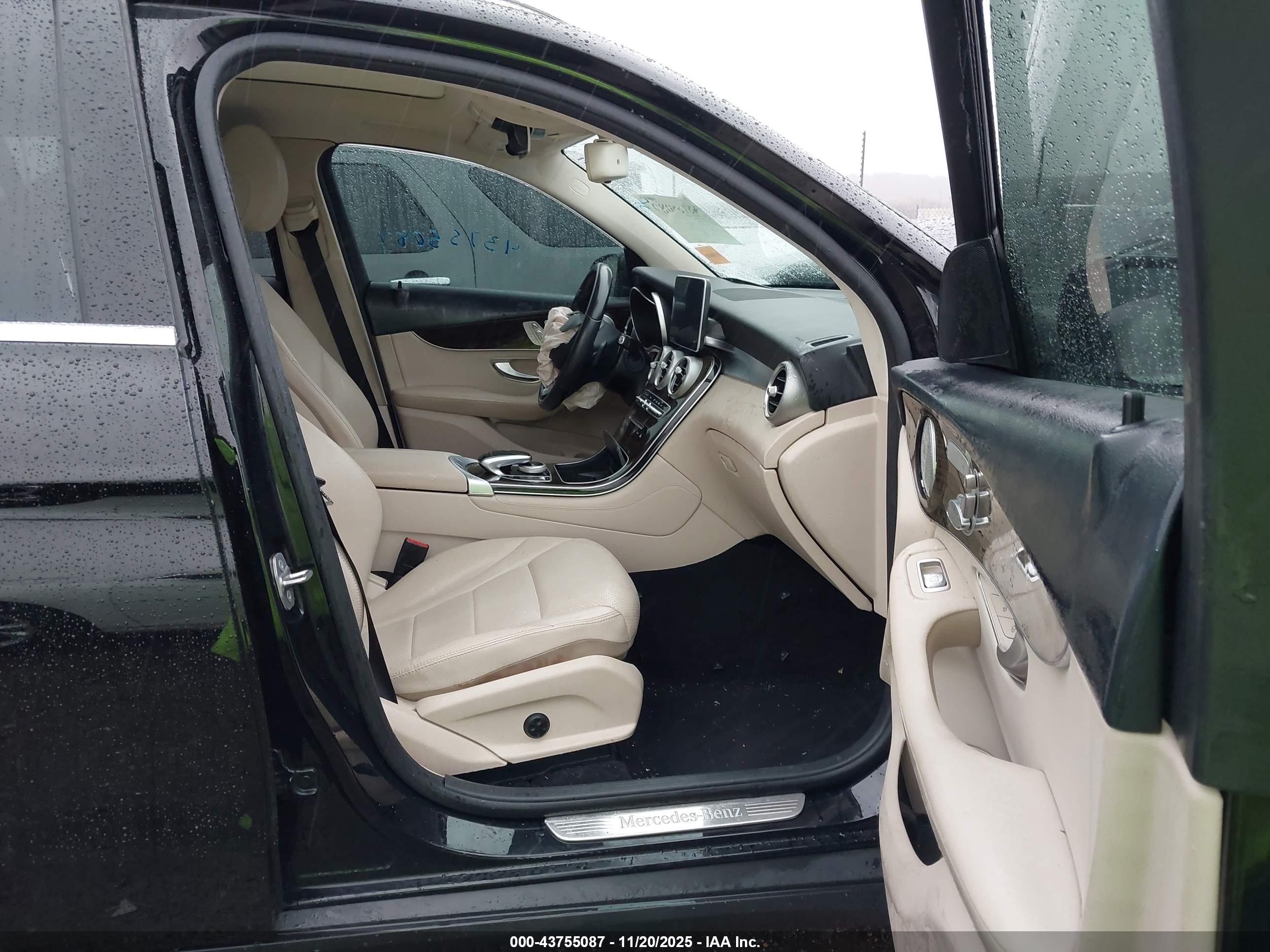 MERCEDES-BENZ GLC image 5