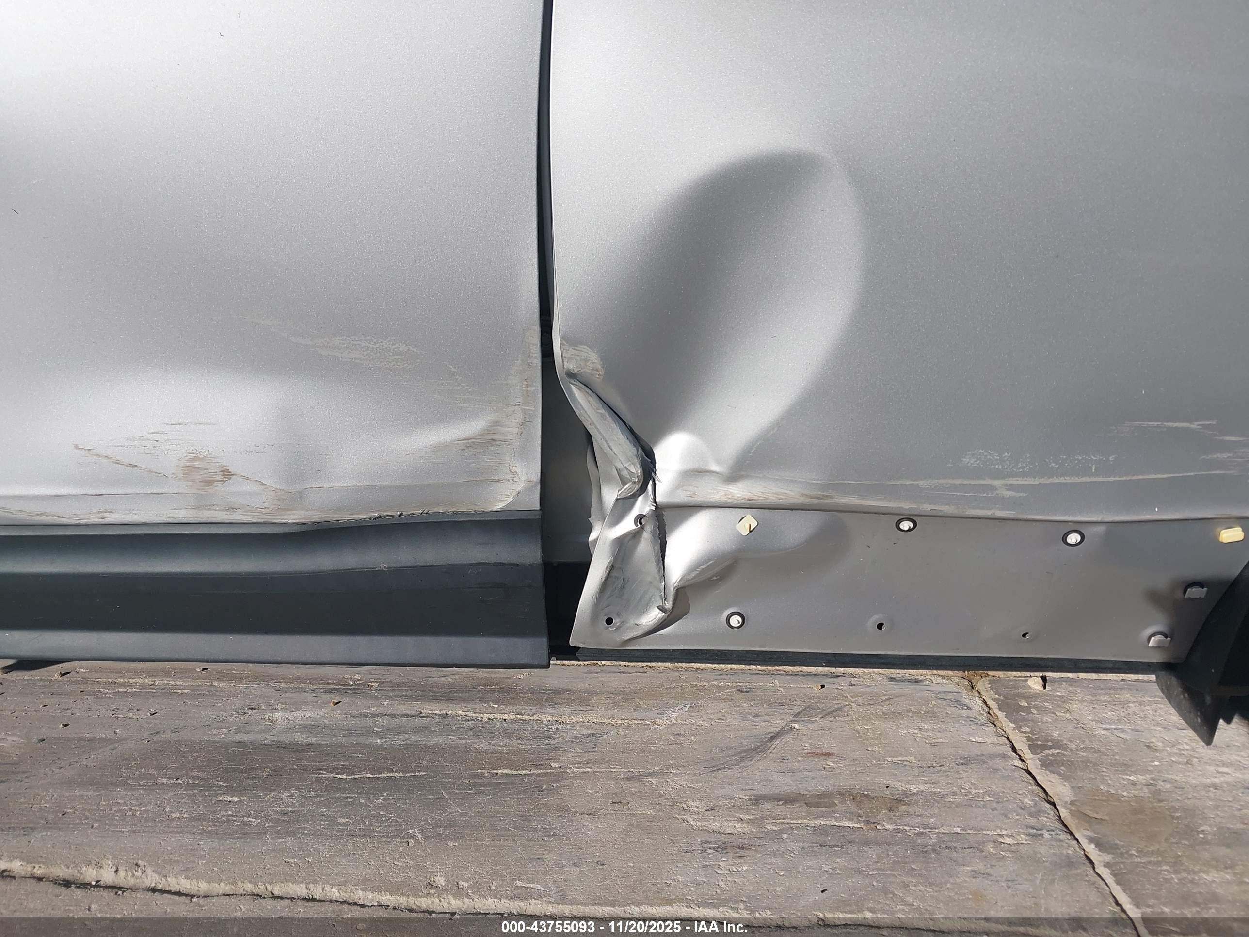 CHEVROLET EQUINOX image 6