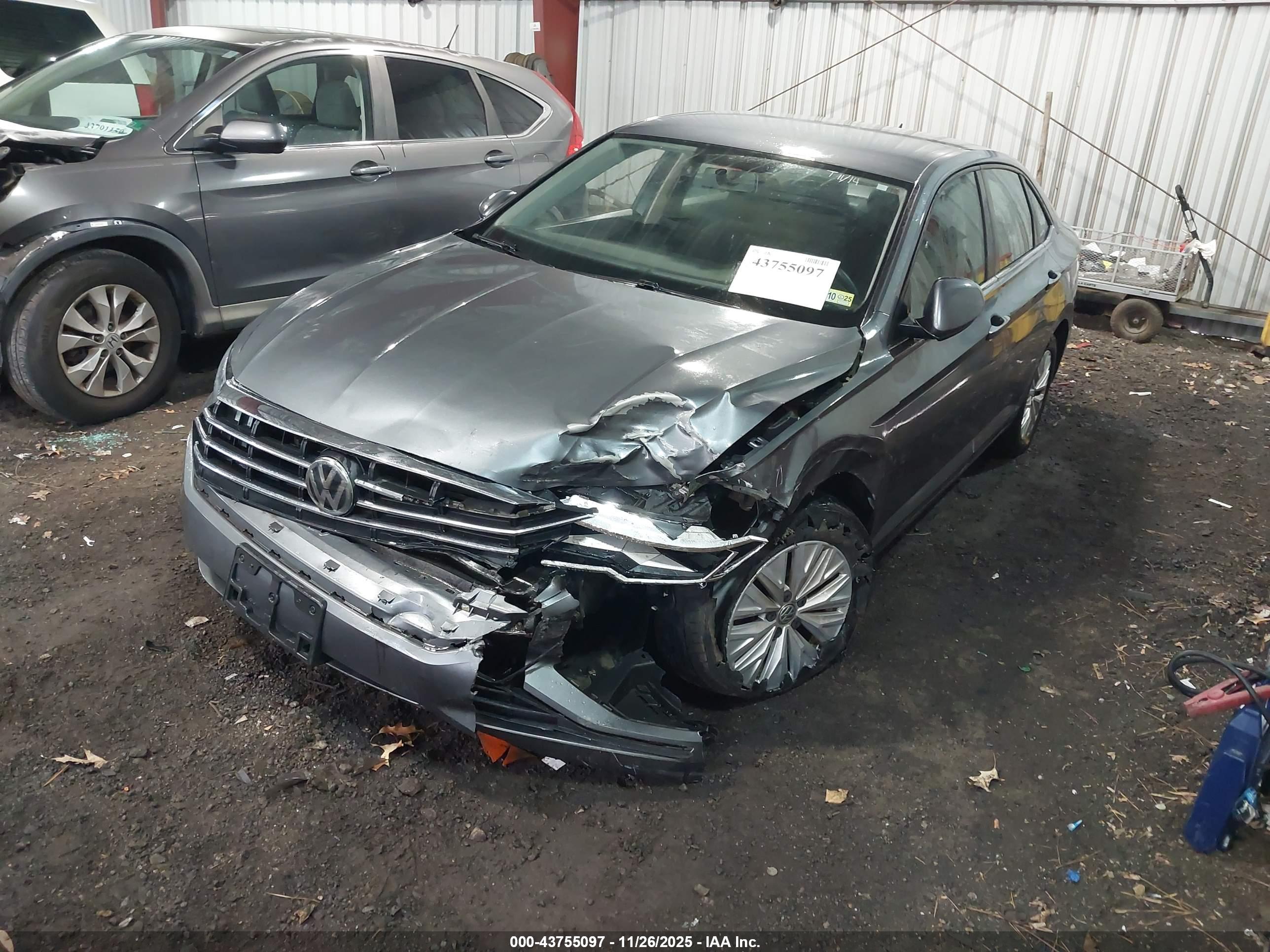 VOLKSWAGEN JETTA image 2