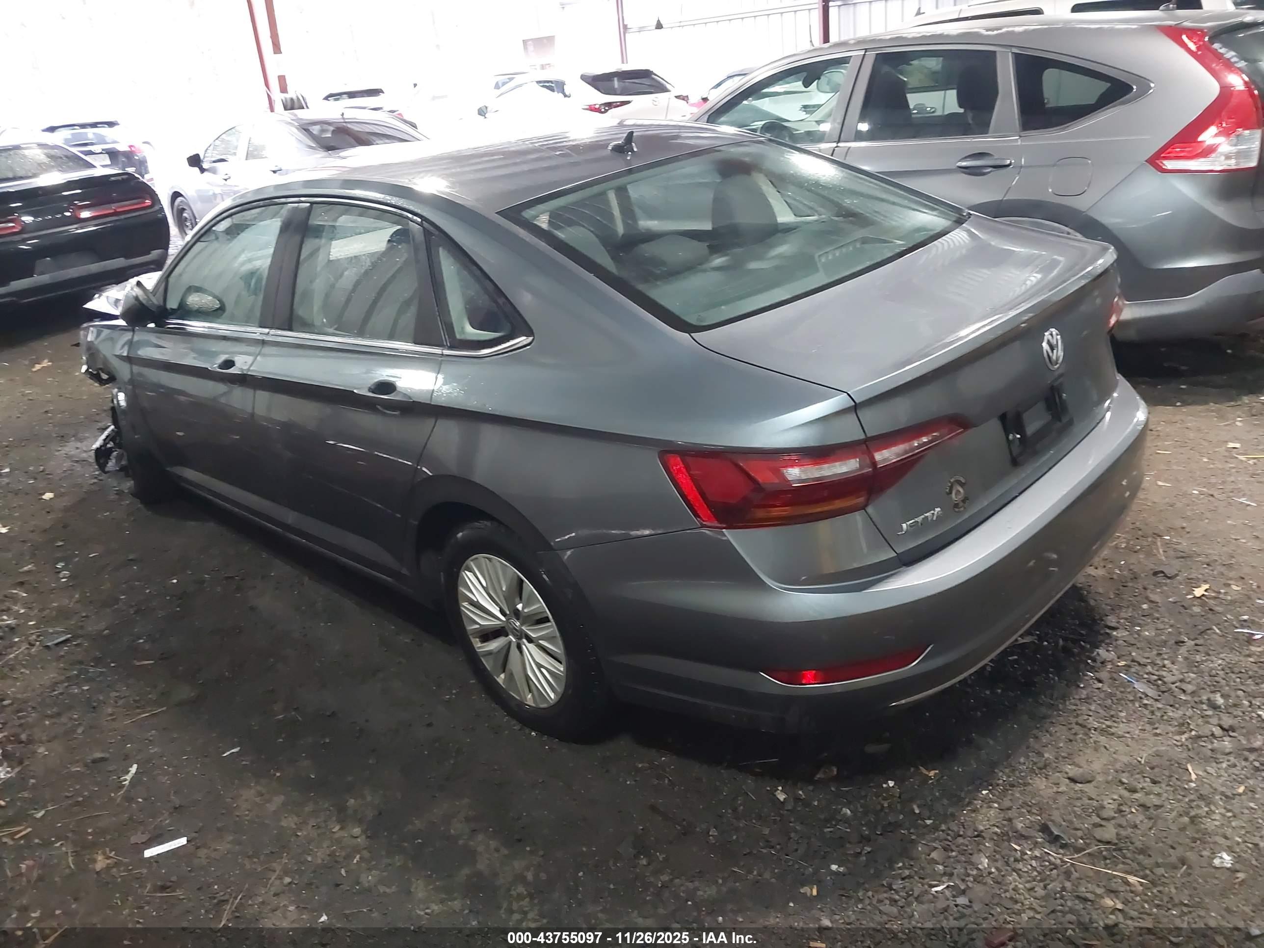 VOLKSWAGEN JETTA image 3