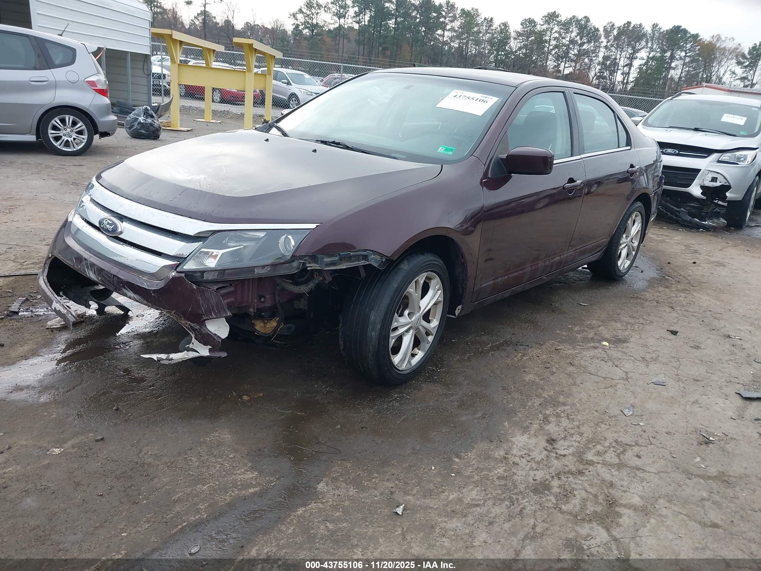 FORD FUSION image 2