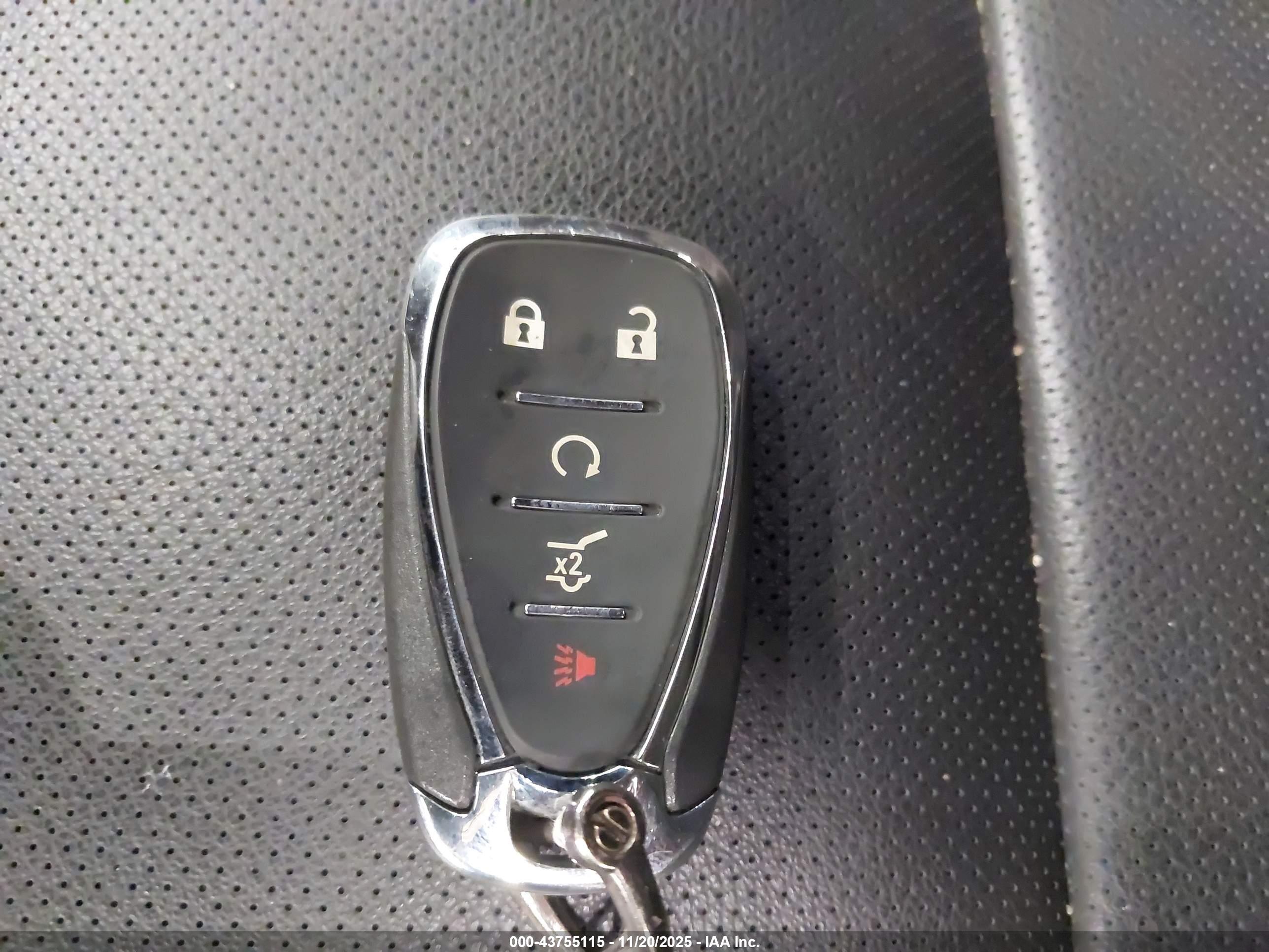 CHEVROLET TRAVERSE image 11