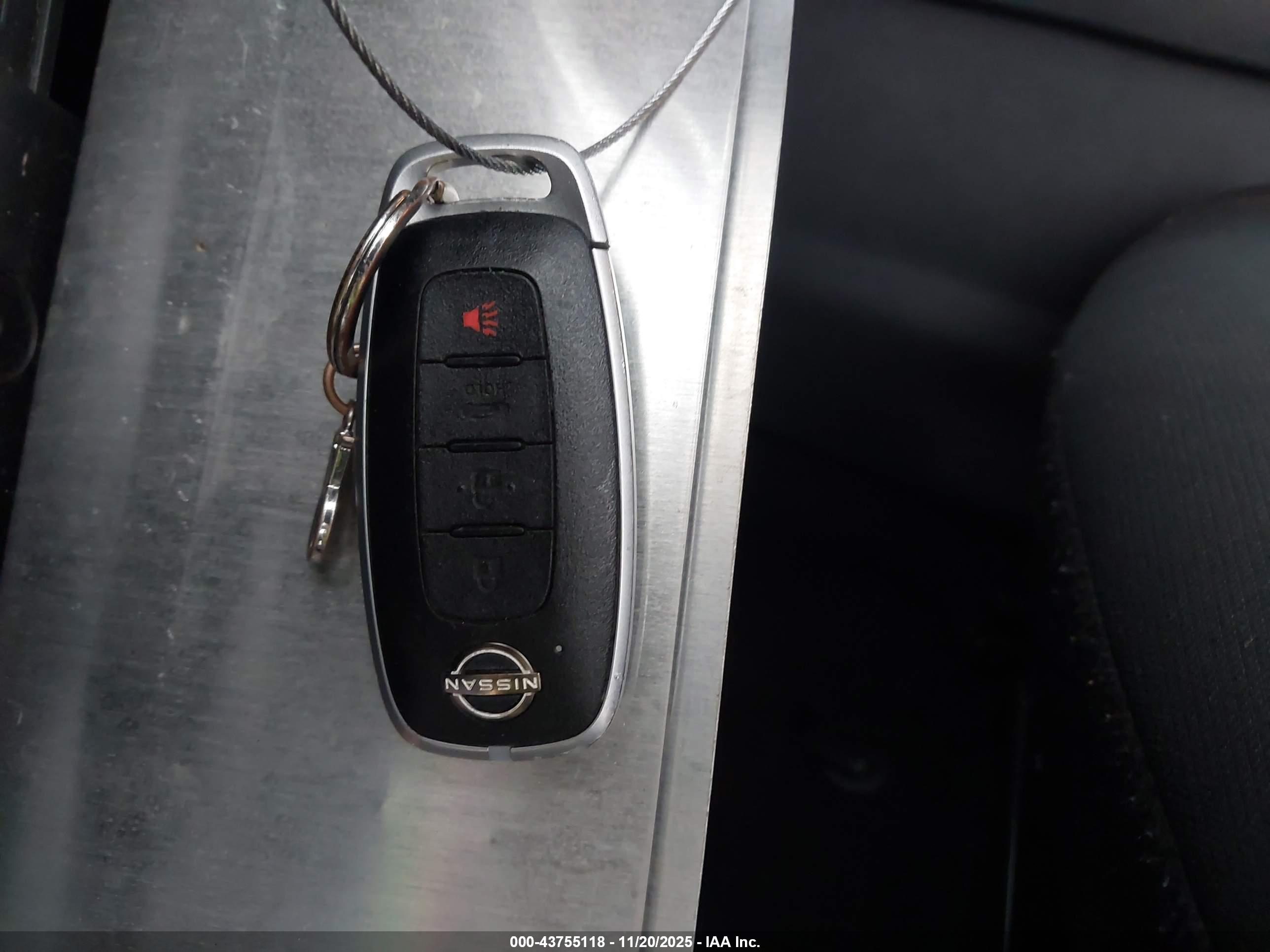 NISSAN SENTRA image 11