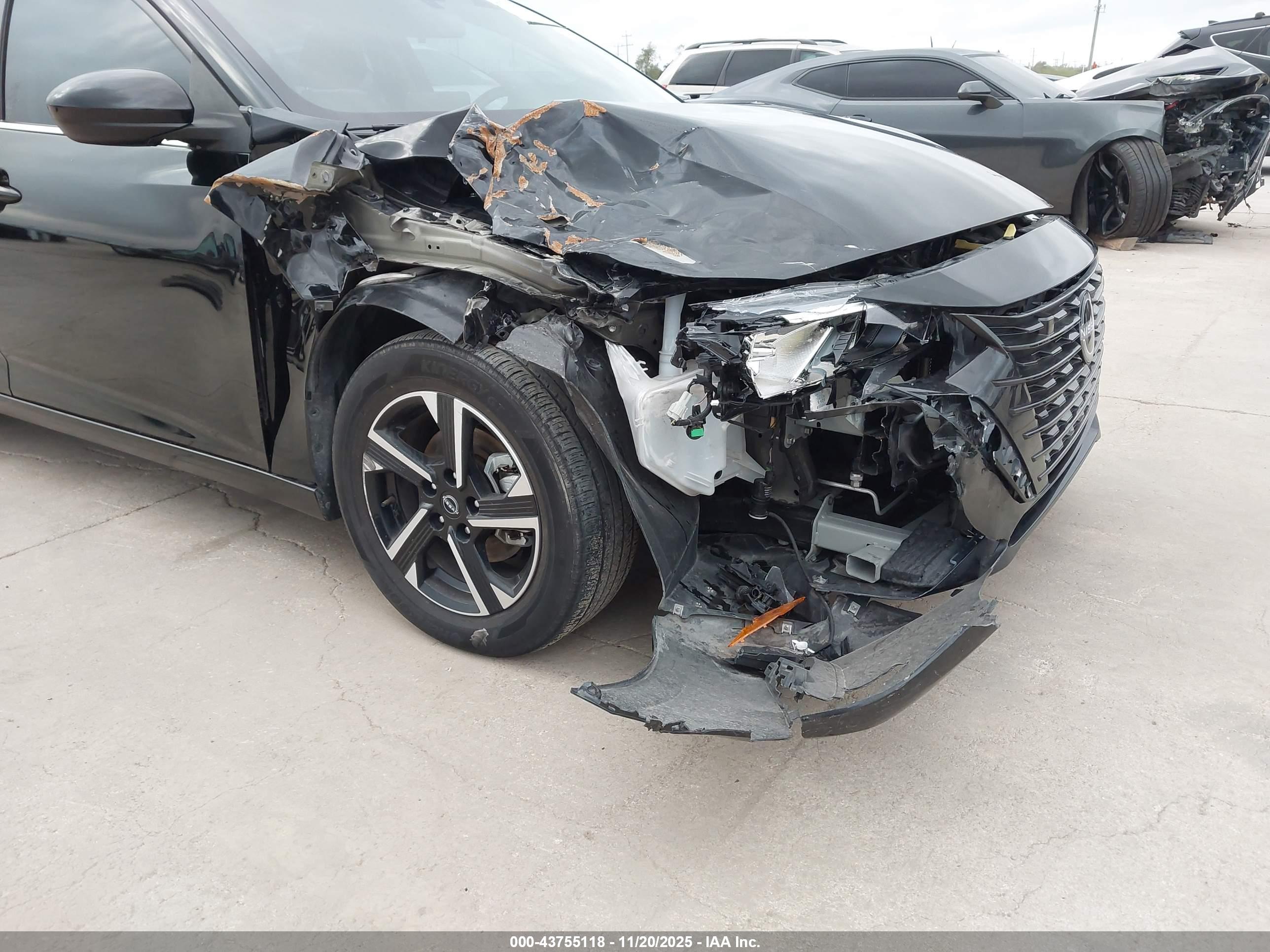 NISSAN SENTRA image 6