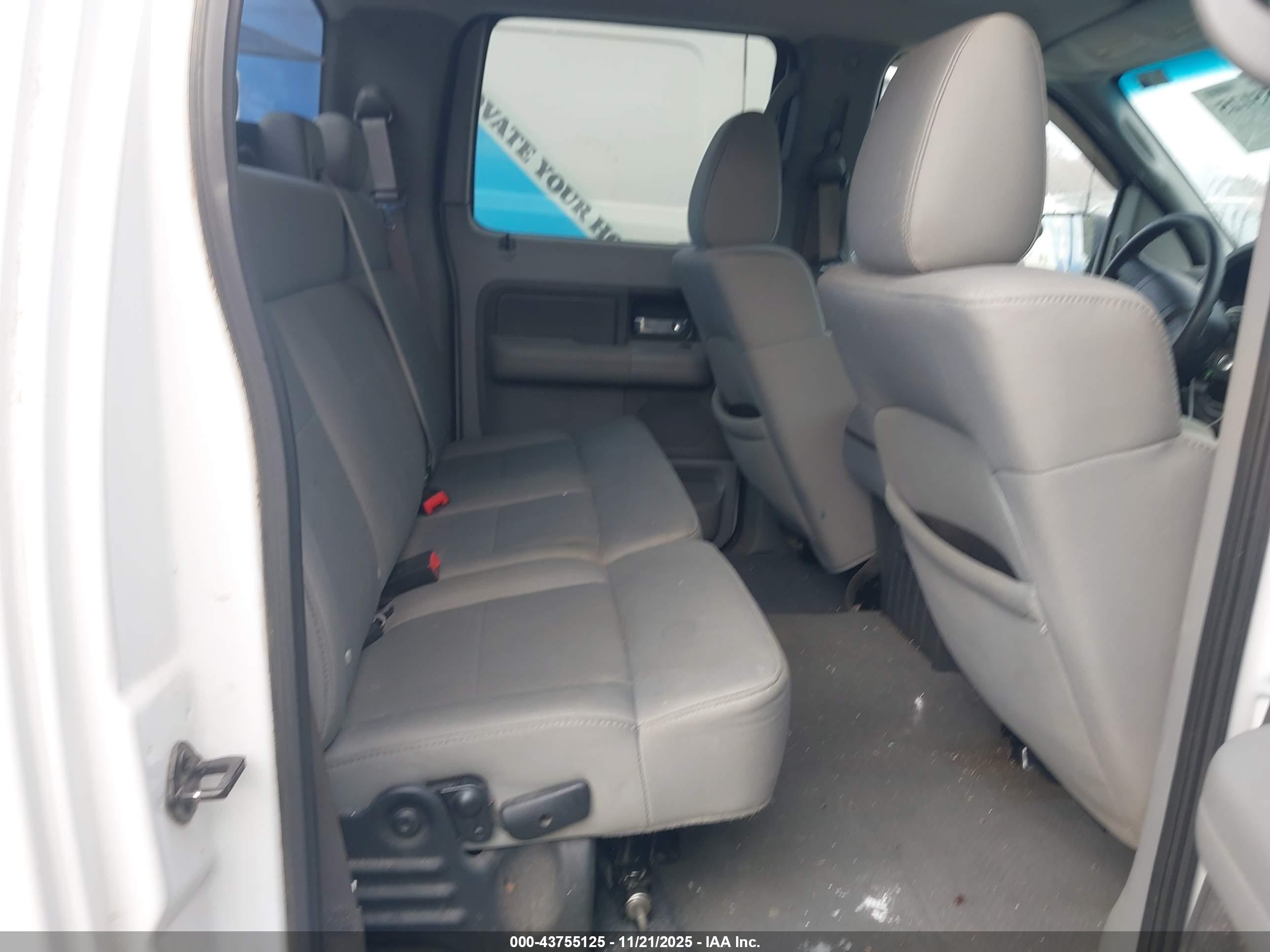 FORD F-150 image 8
