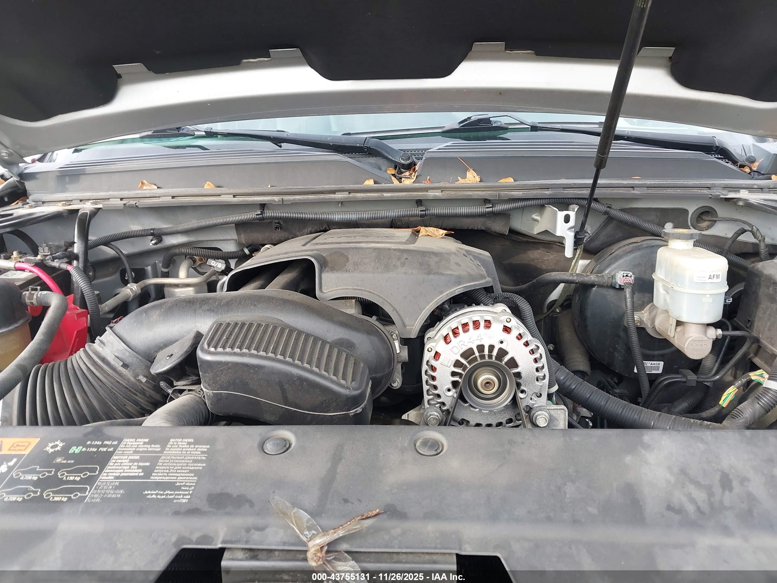 CHEVROLET TAHOE image 10