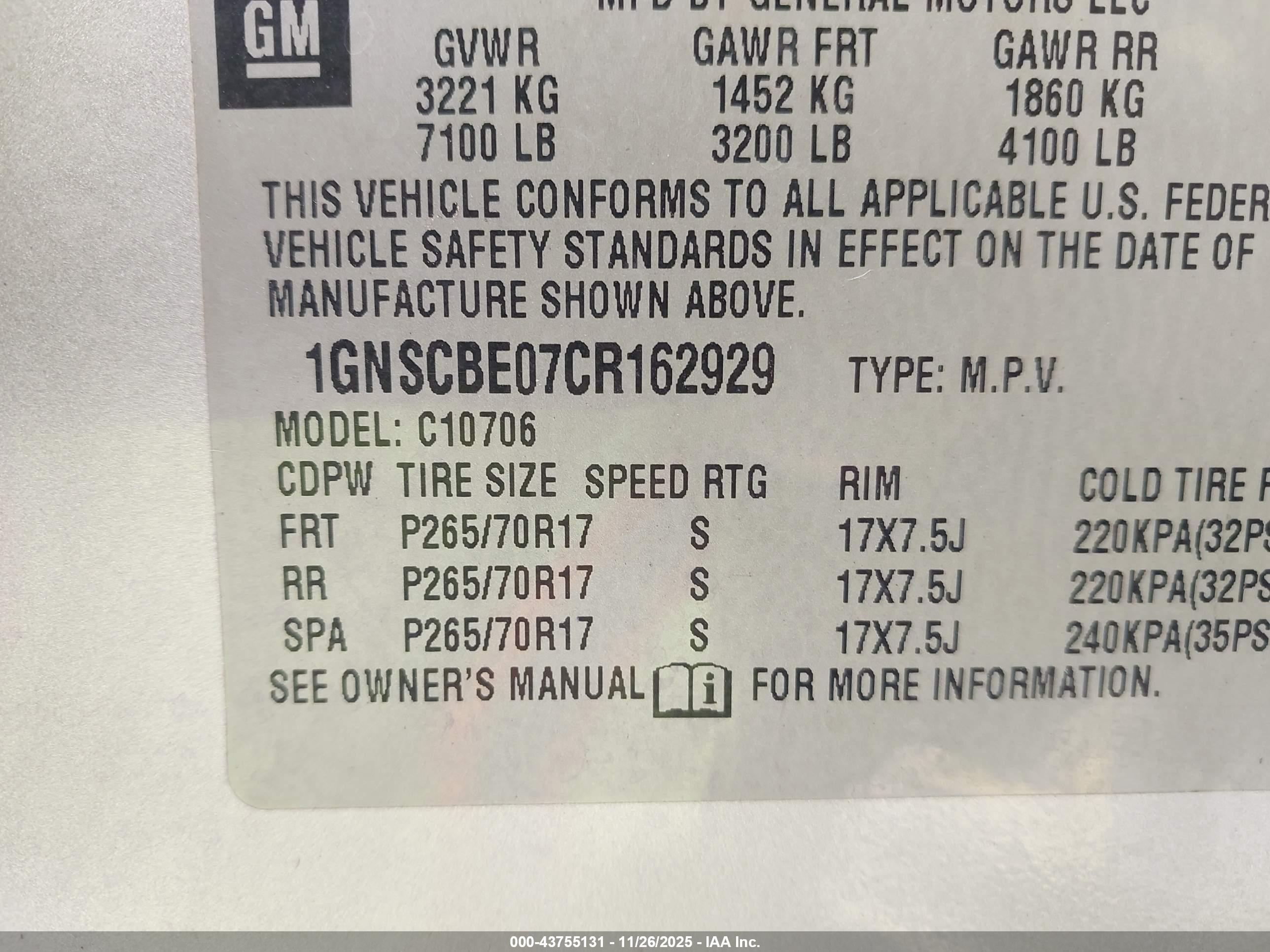 CHEVROLET TAHOE image 9