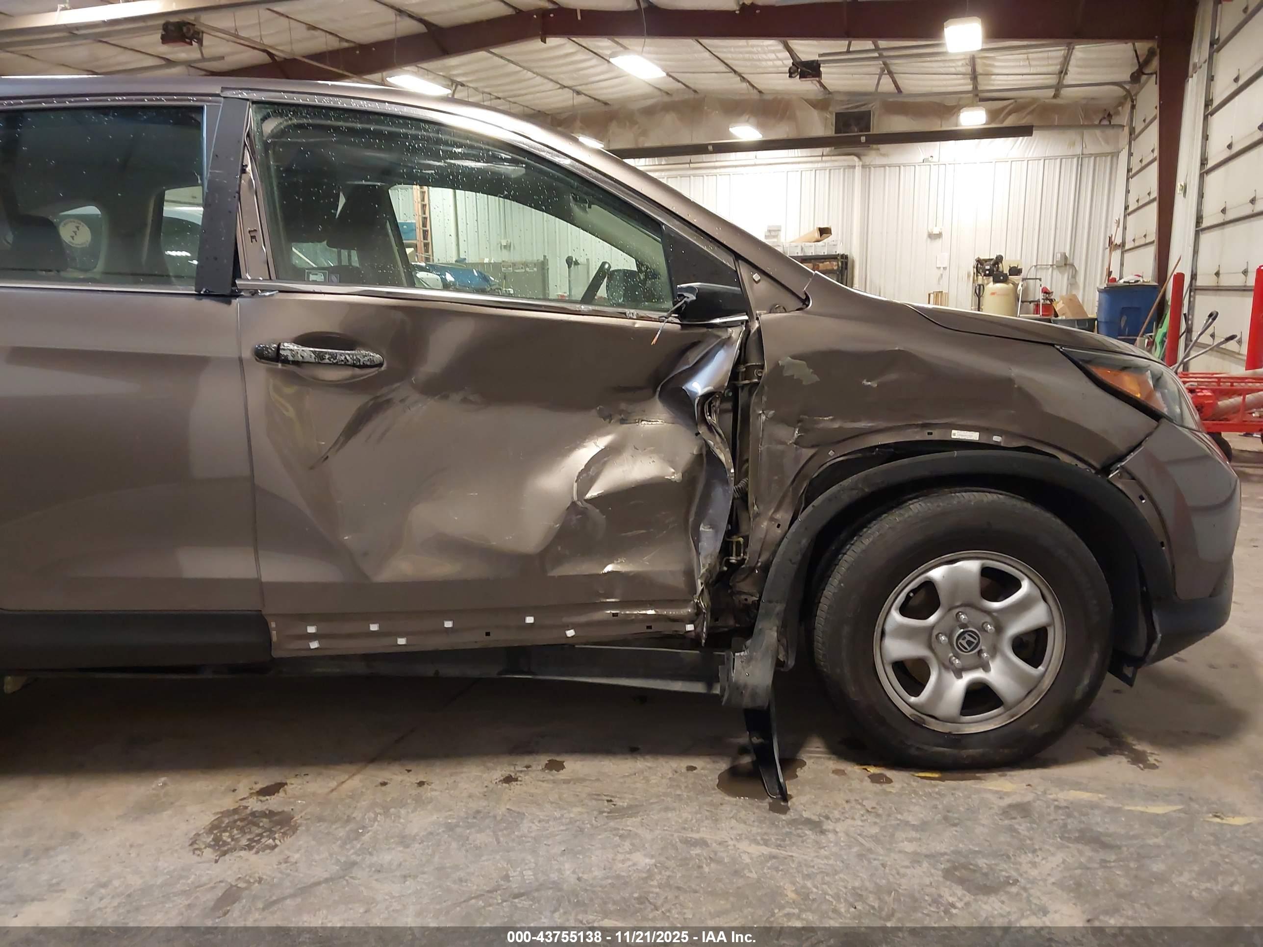 HONDA CR-V image 6