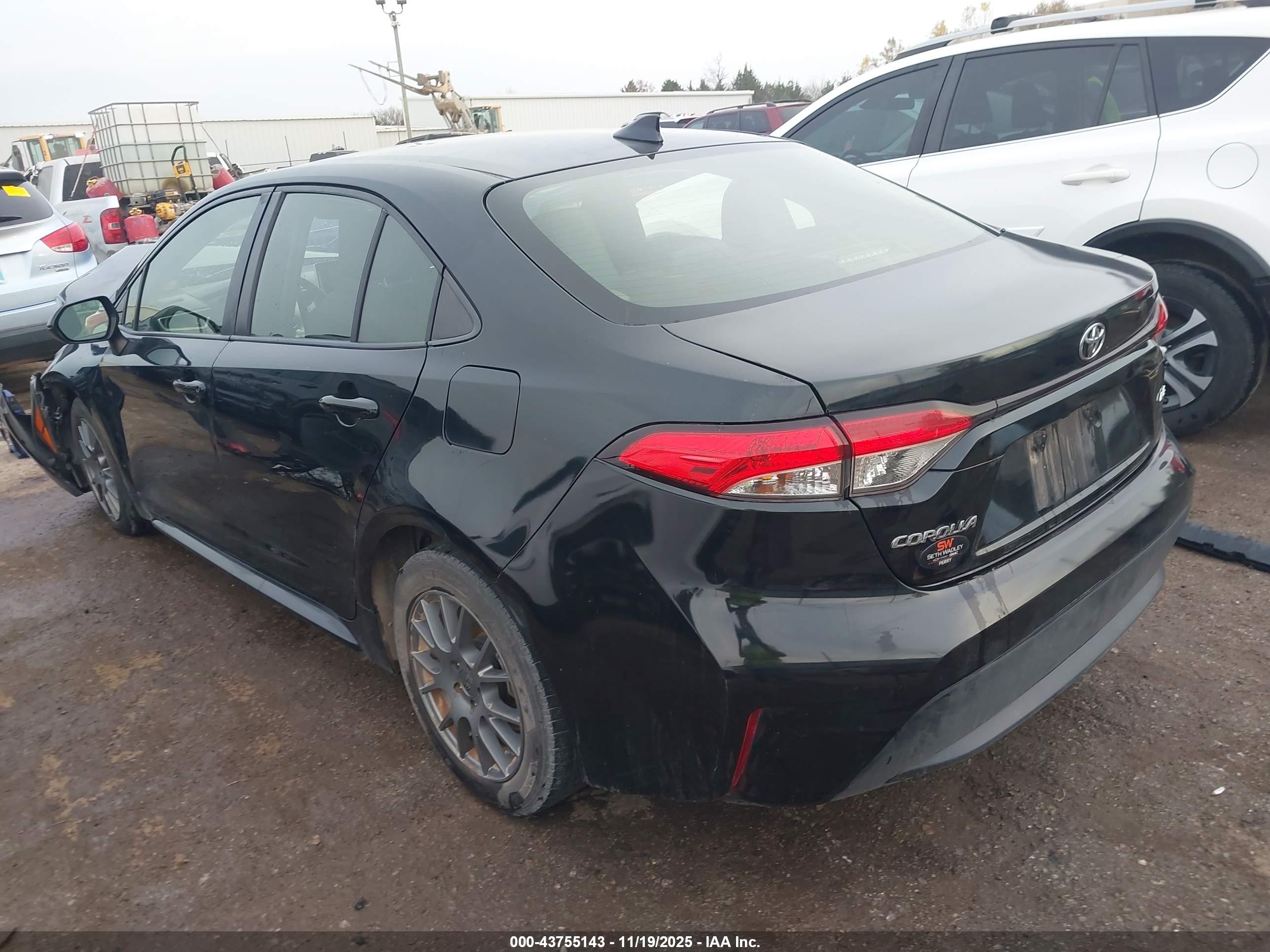 TOYOTA COROLLA image 3