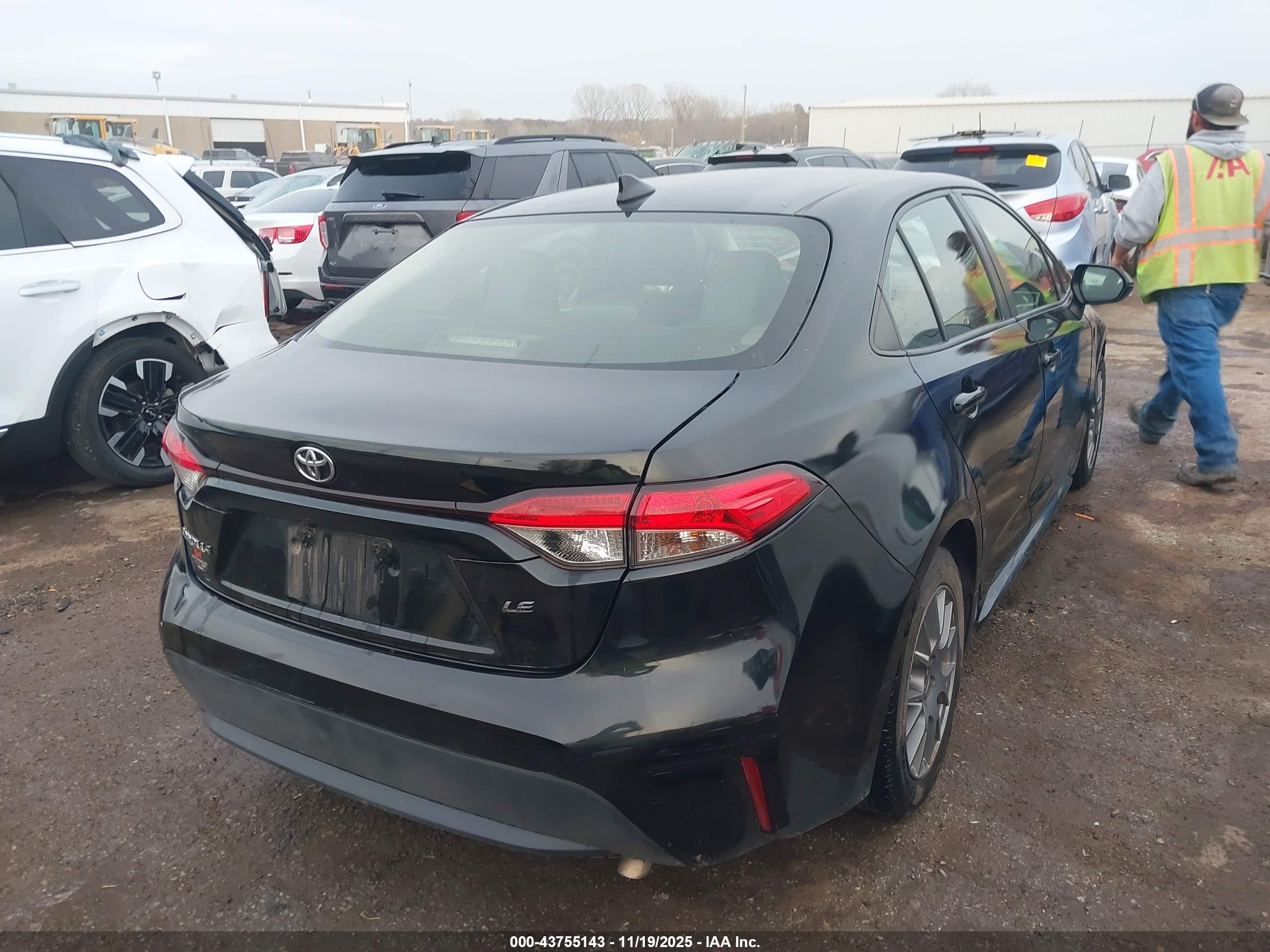TOYOTA COROLLA image 4
