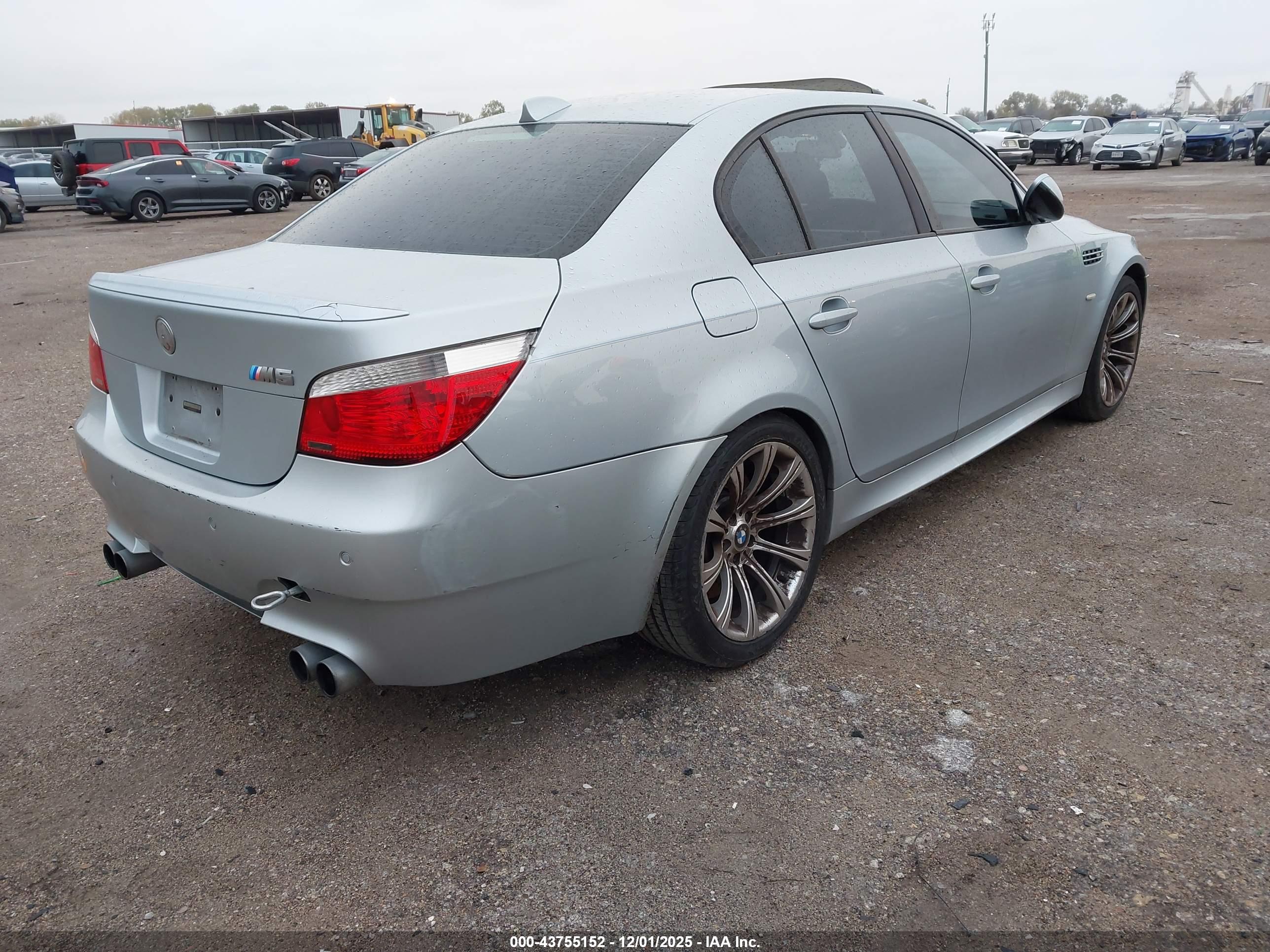 BMW M5 image 4