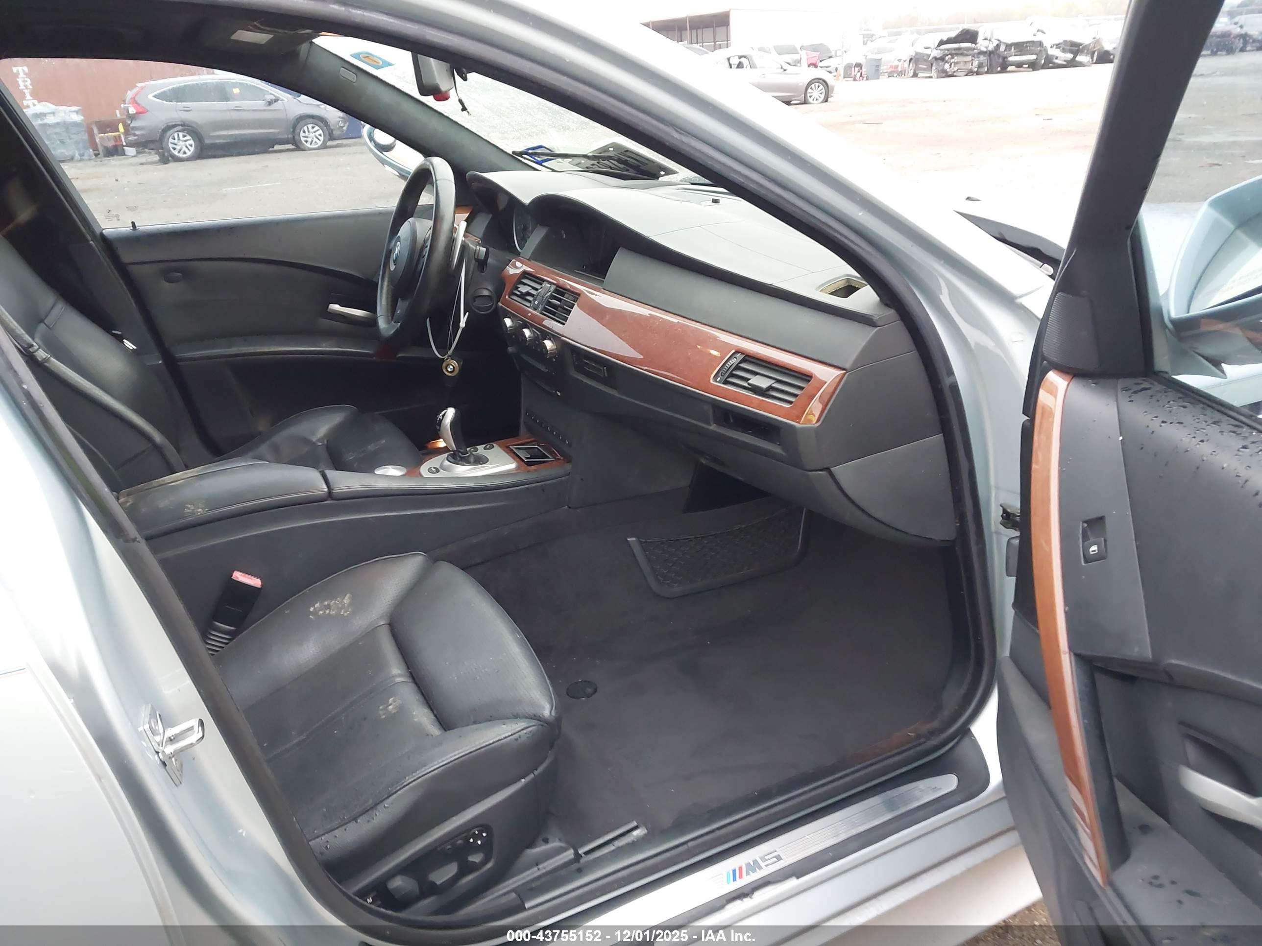 BMW M5 image 5