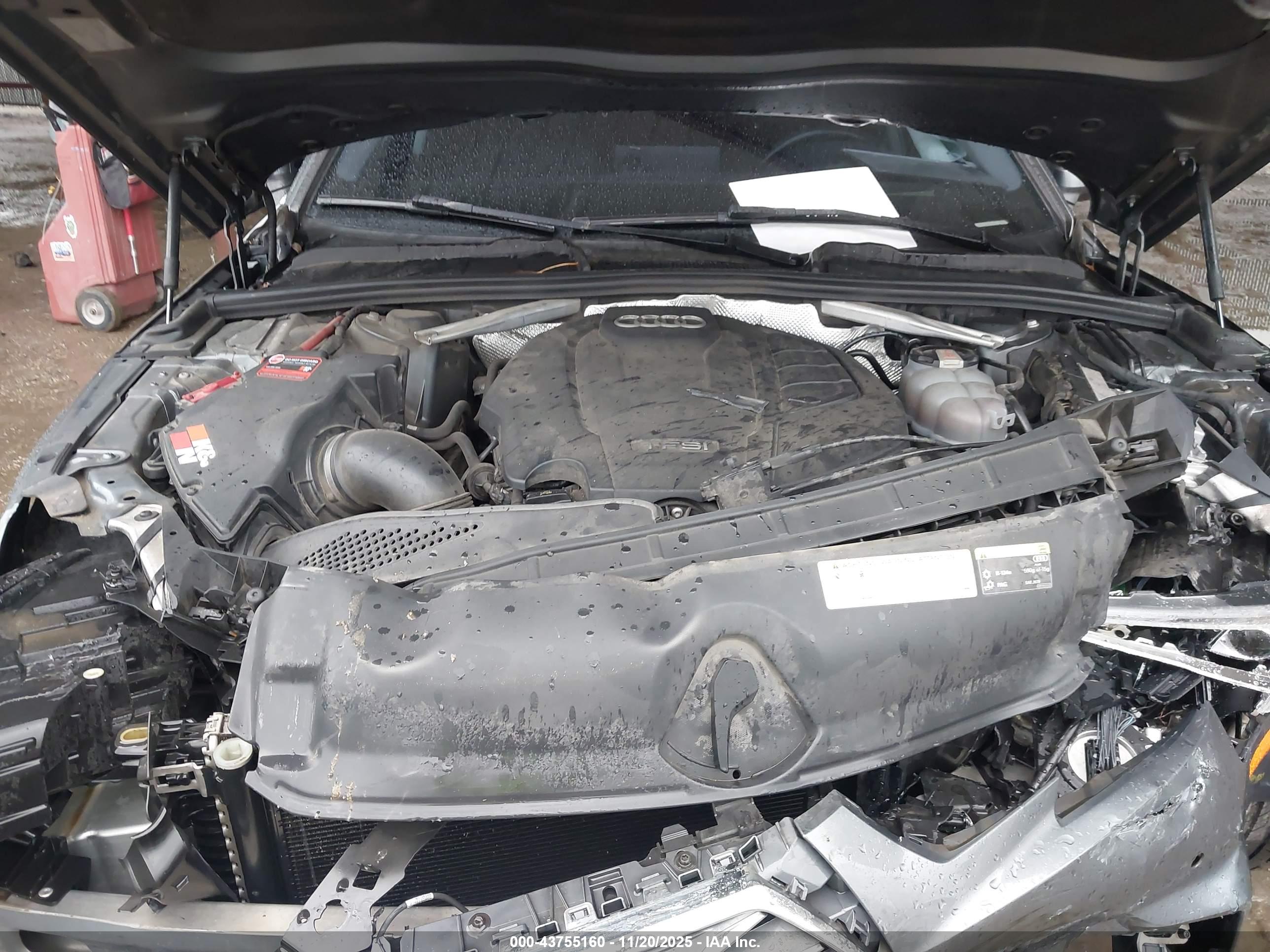 AUDI A4 image 10