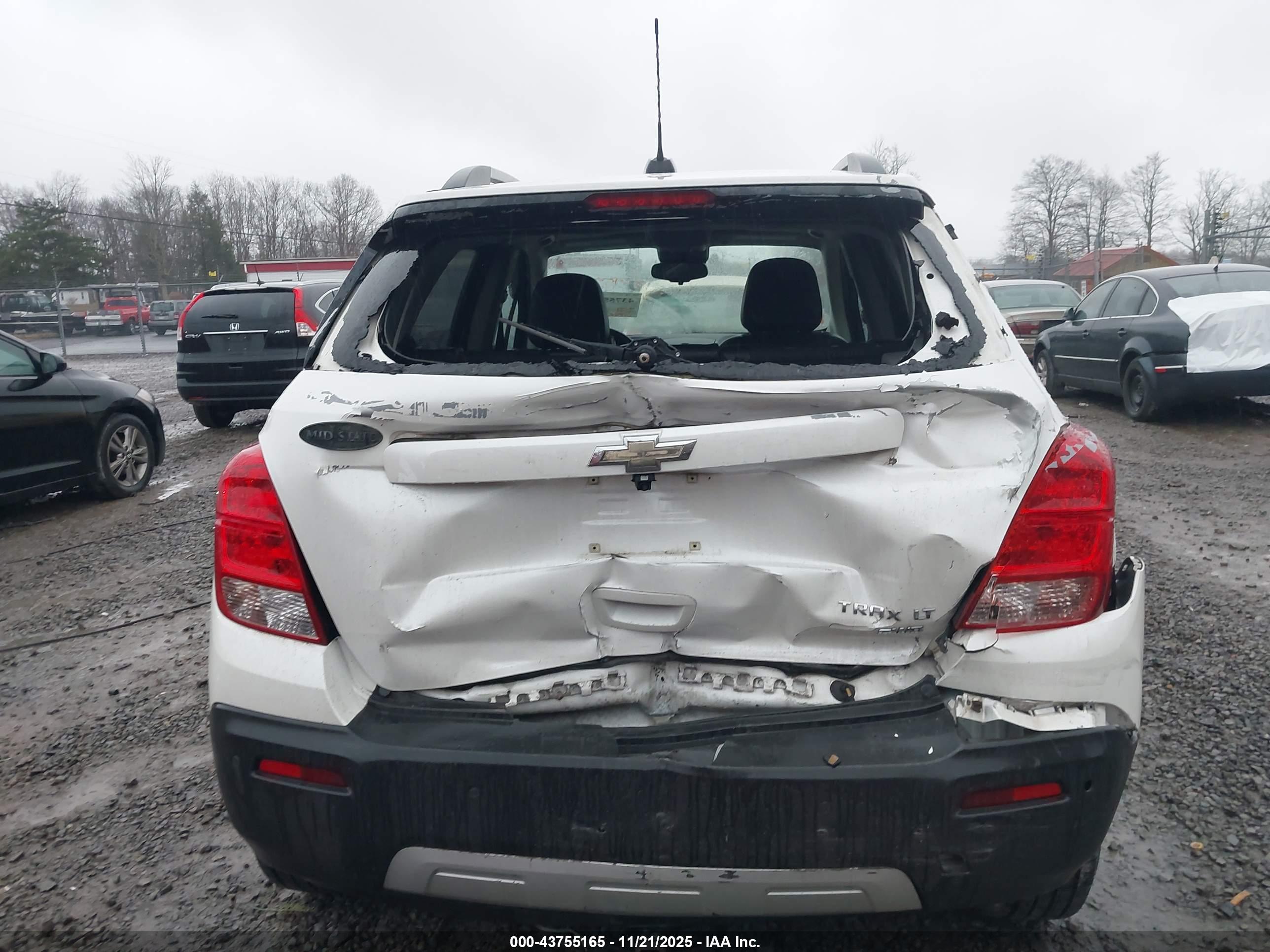 CHEVROLET TRAX image 6