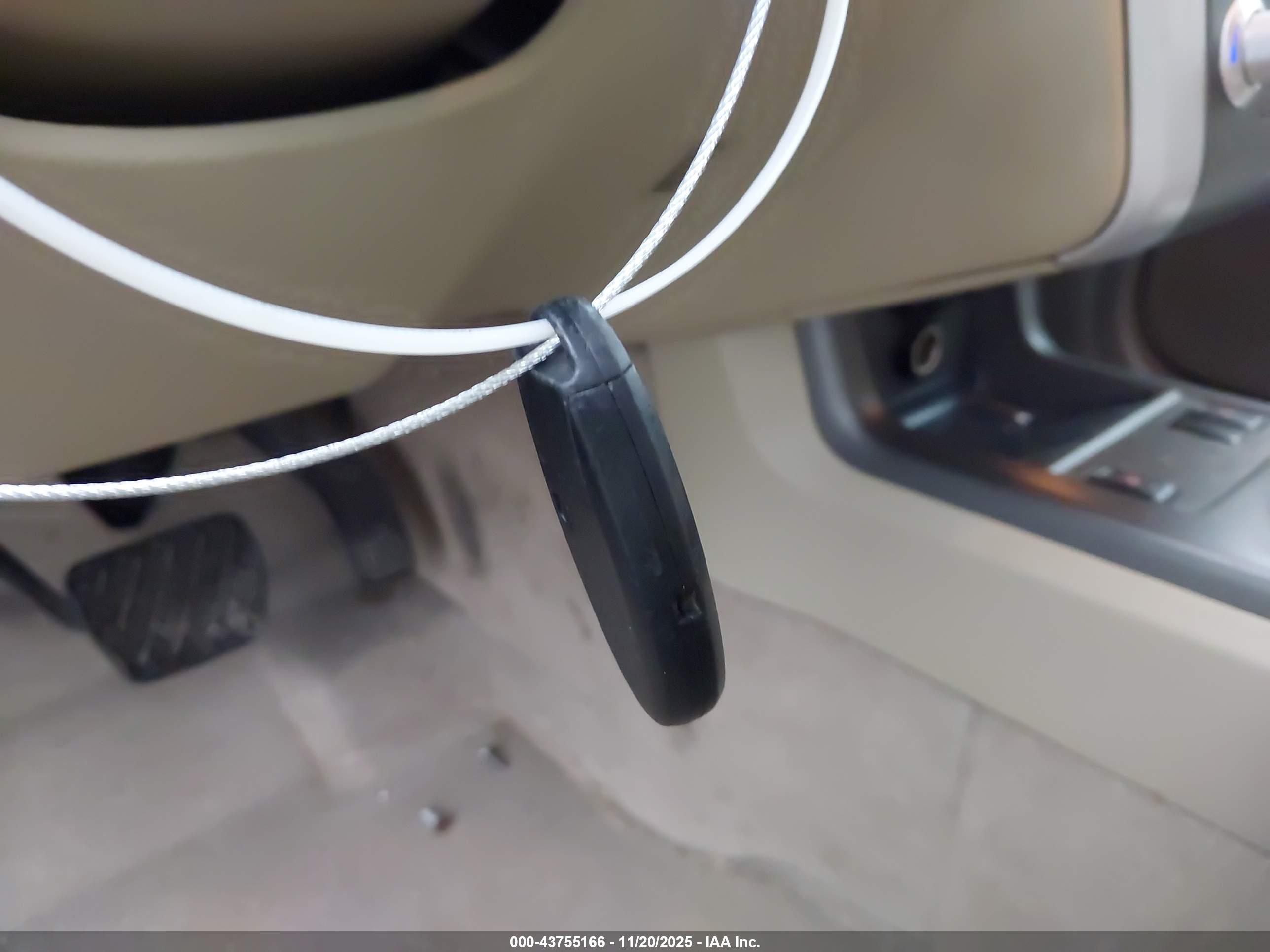 NISSAN MURANO image 11