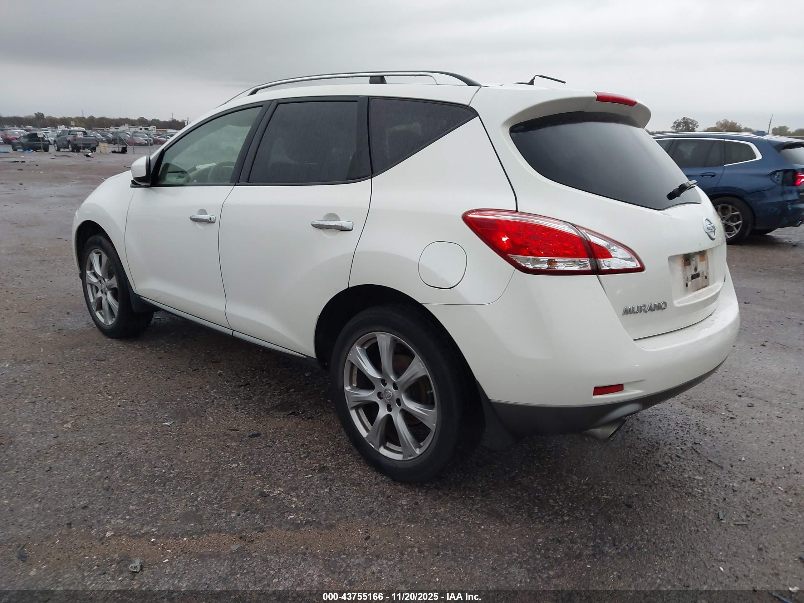 NISSAN MURANO image 3
