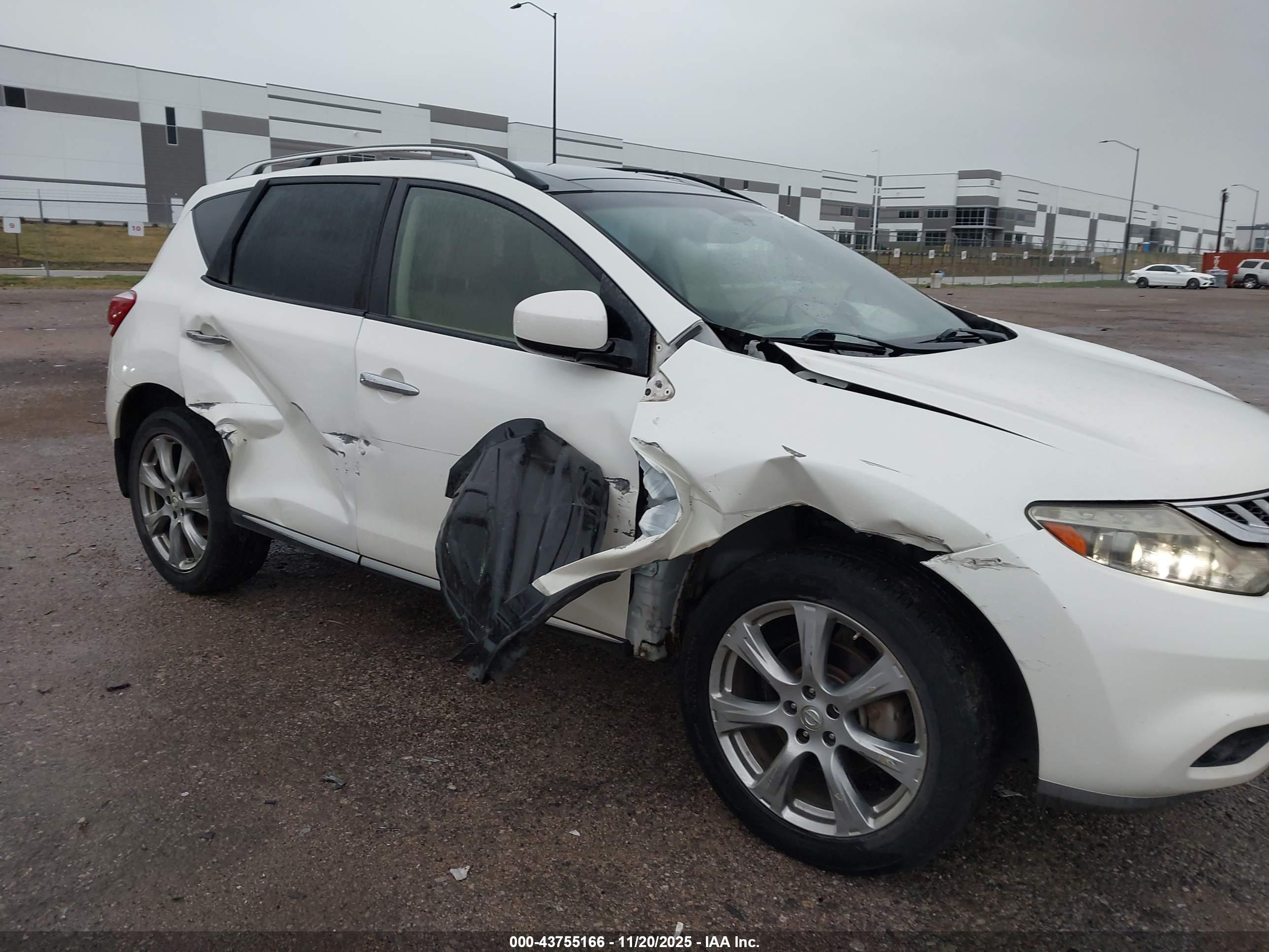 NISSAN MURANO image 6