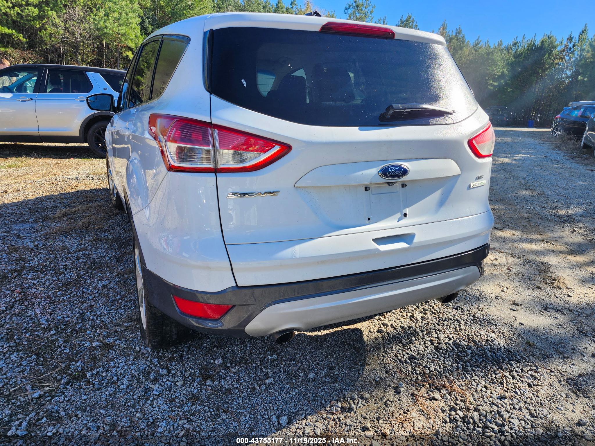 FORD ESCAPE image 3