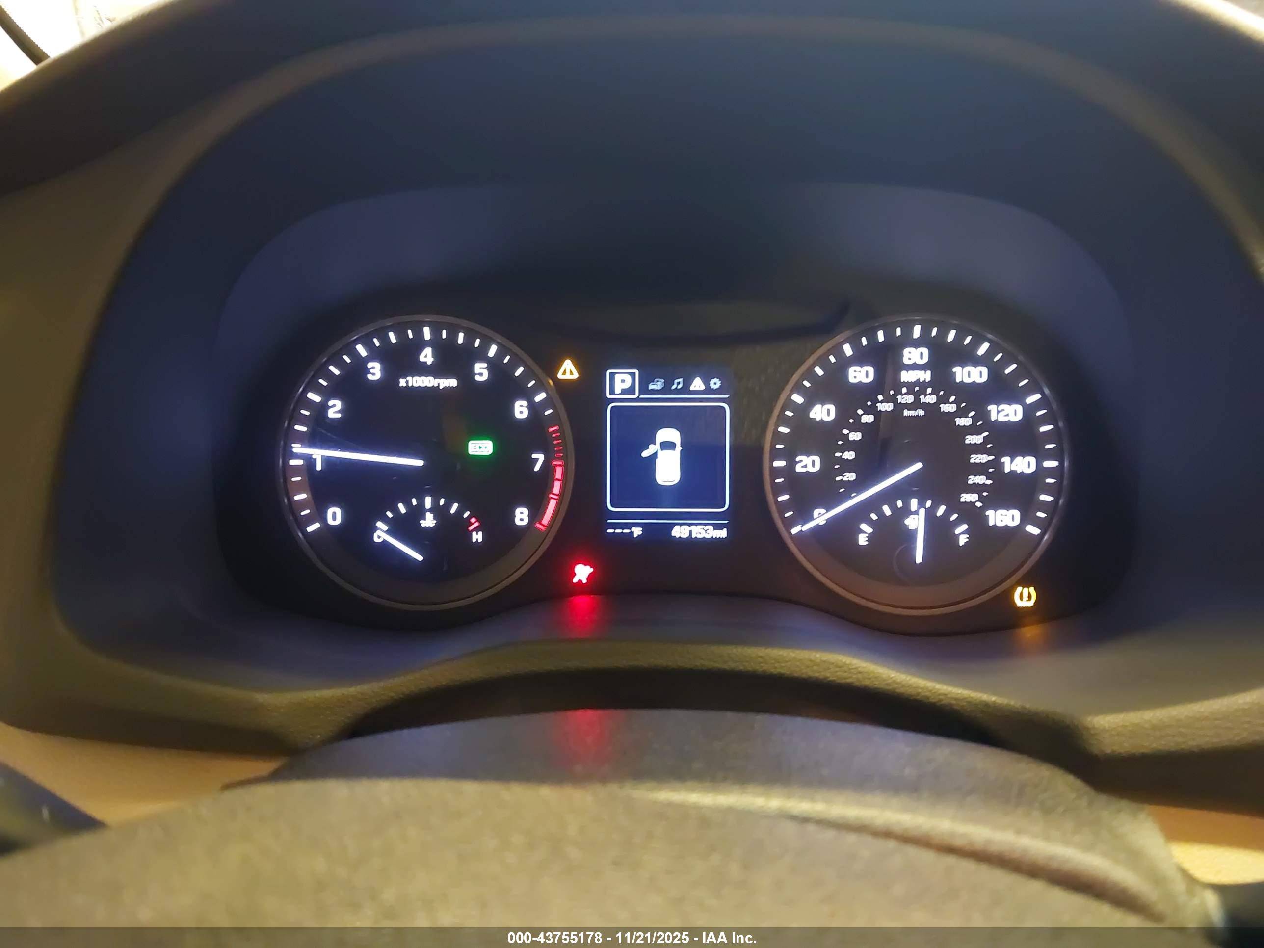 HYUNDAI TUCSON image 7