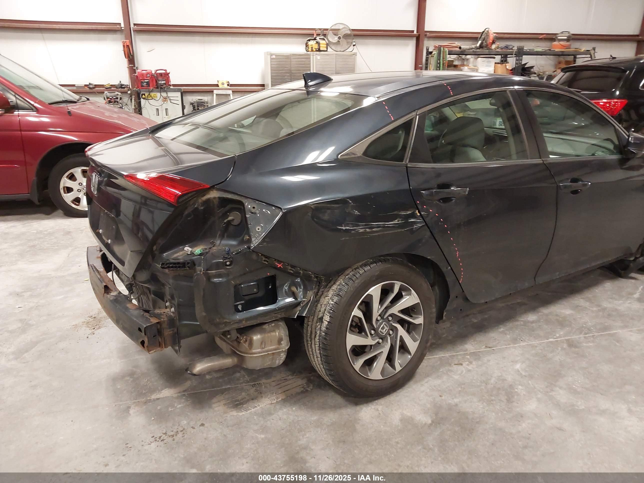 HONDA CIVIC image 6