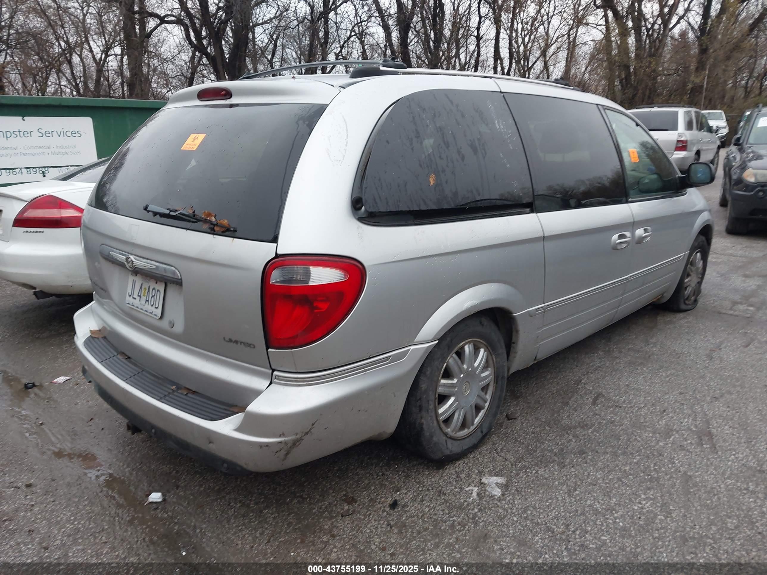 CHRYSLER TOWN image 4